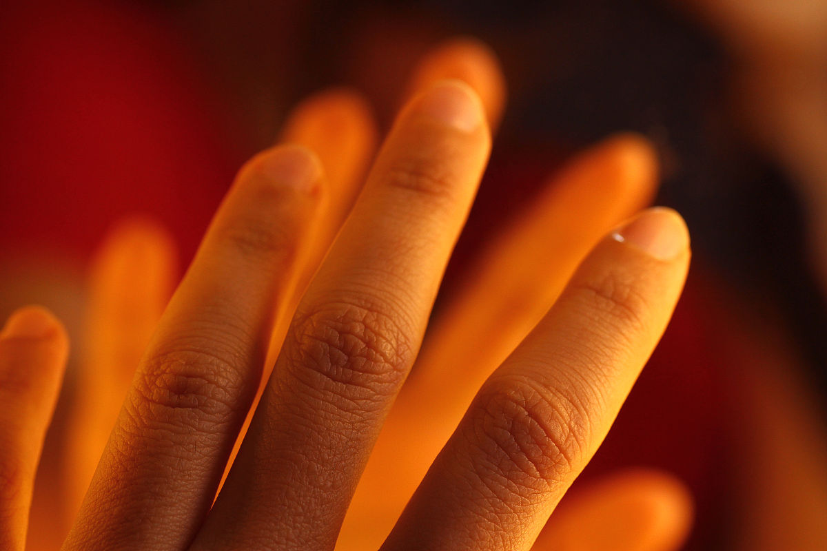 女的手指0个螺代表什么，