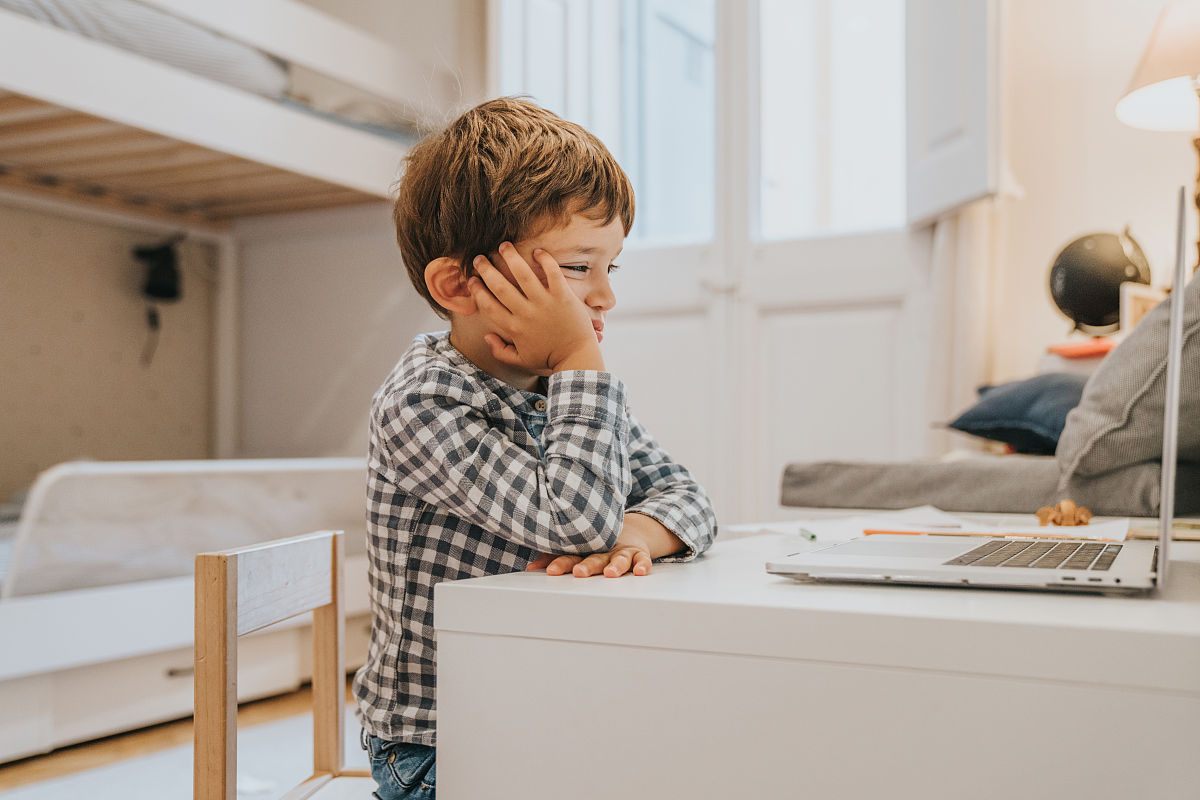 国防教育普及方法：从课堂到实践