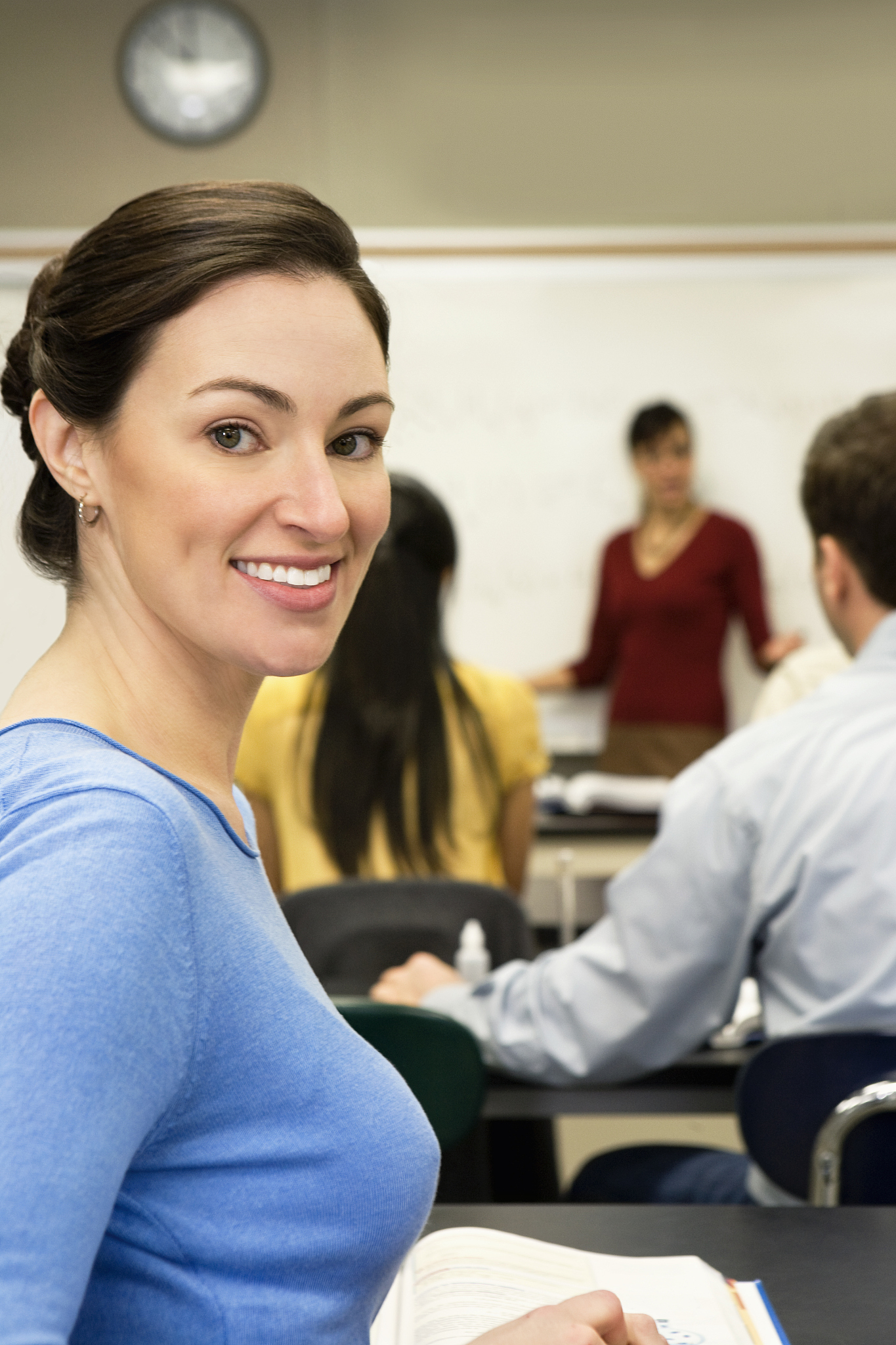 玉林机电工程学校办学层次：高等职业教育、中等职业教育和成人教育