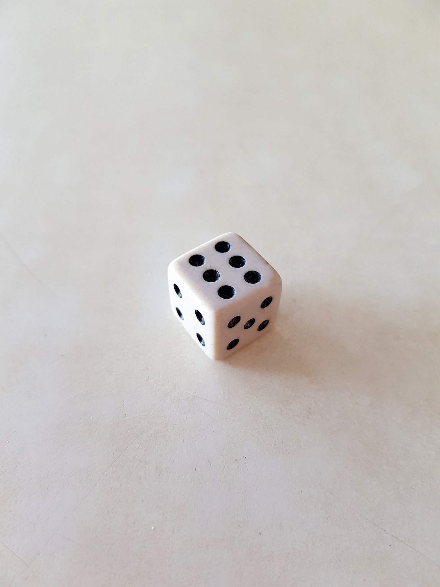 15个骰子摇4个6的概率是多少