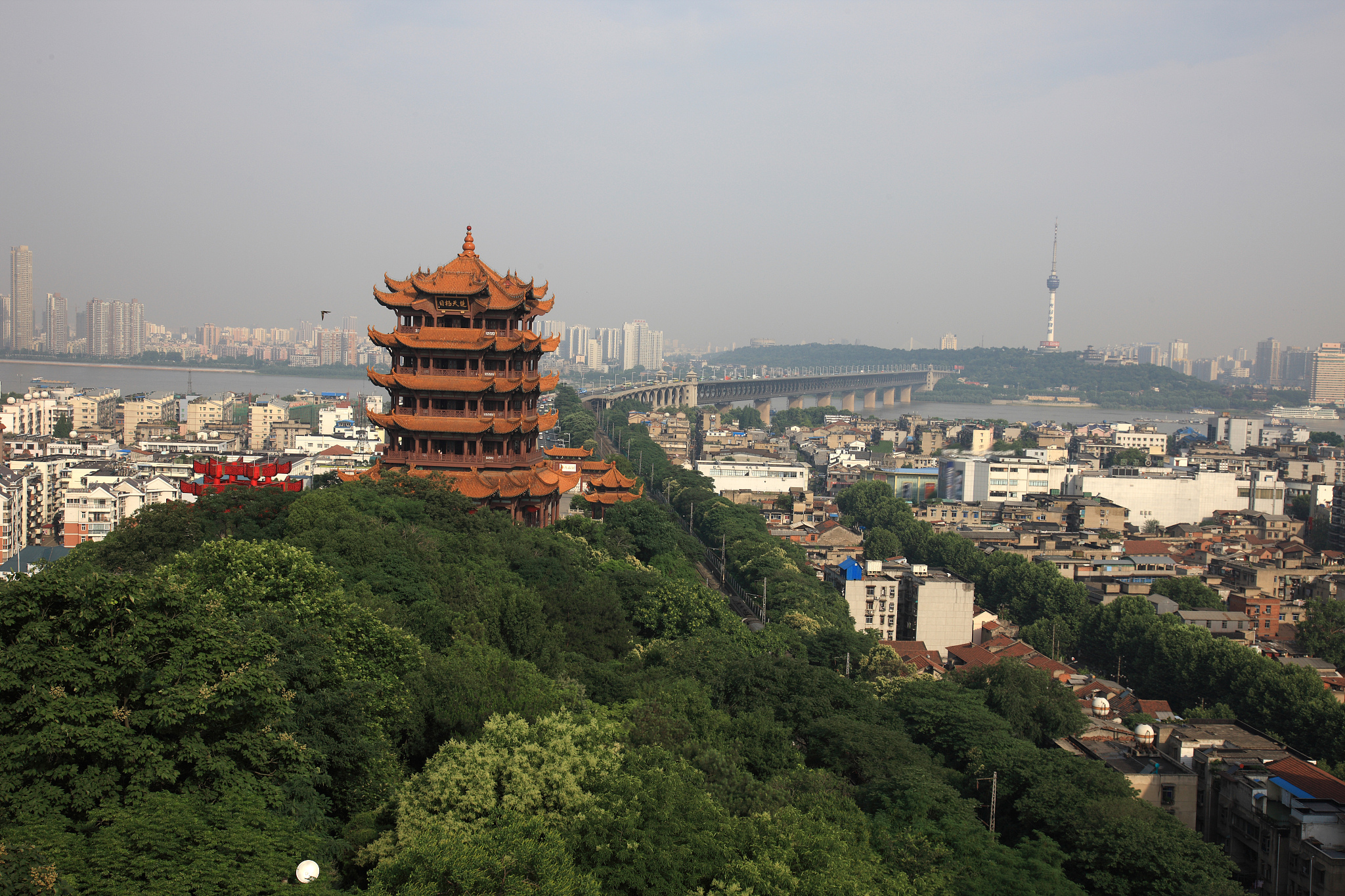 制定一个去武汉旅游的三天两夜的计划