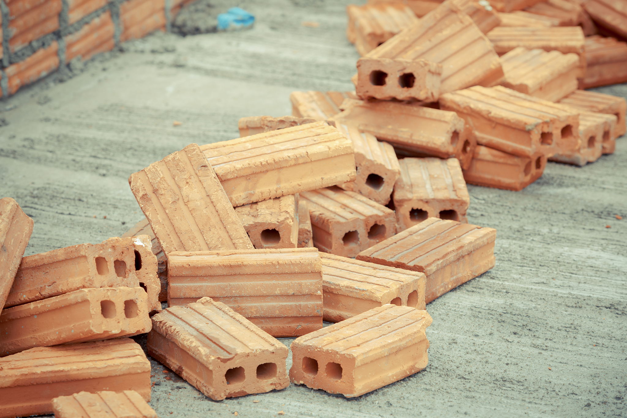 烧结页岩砖的价格对比加气混凝土砌块