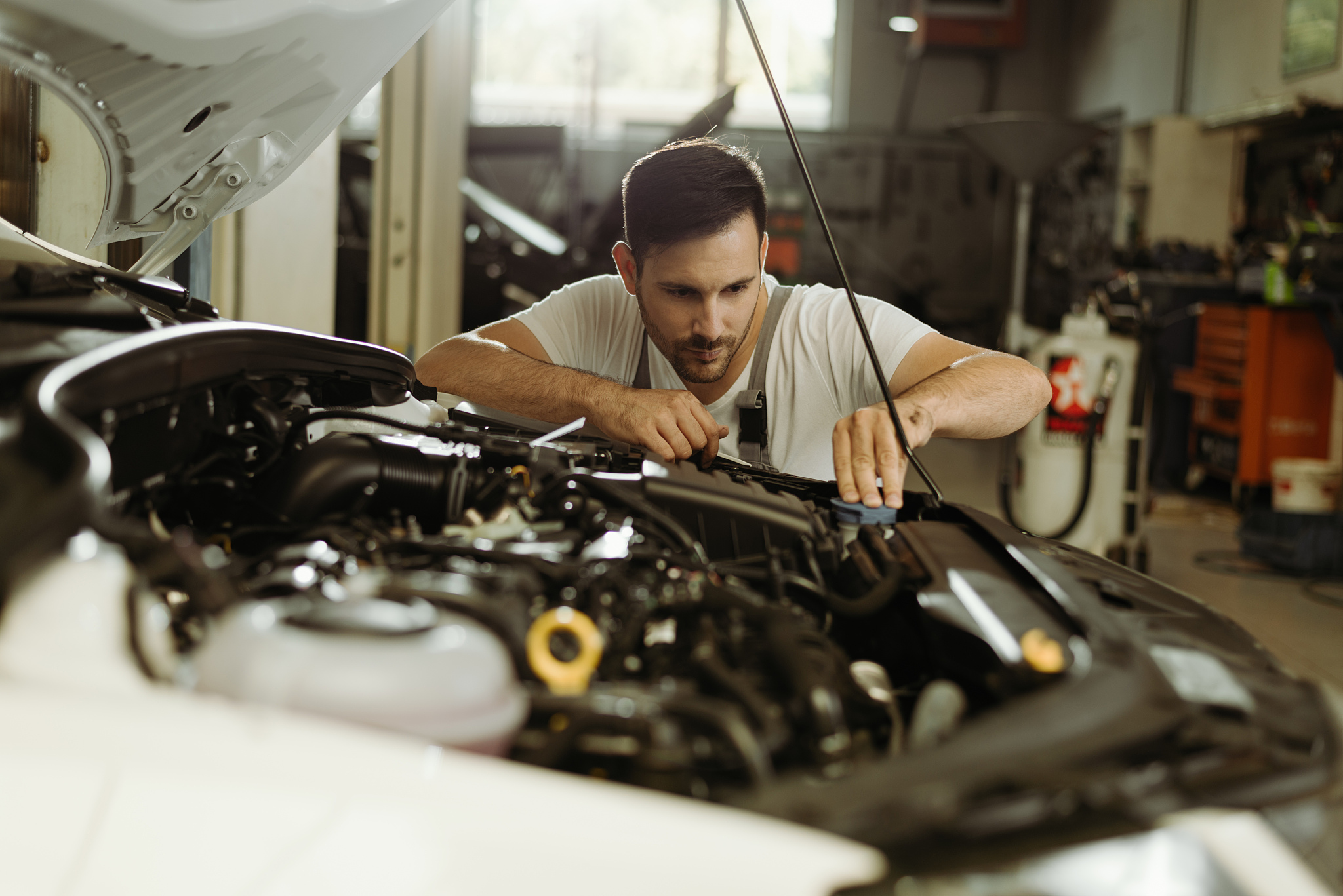 贵州五年制大专航空高铁学校汽车检测与维修专业：培养汽修人才，就业无忧