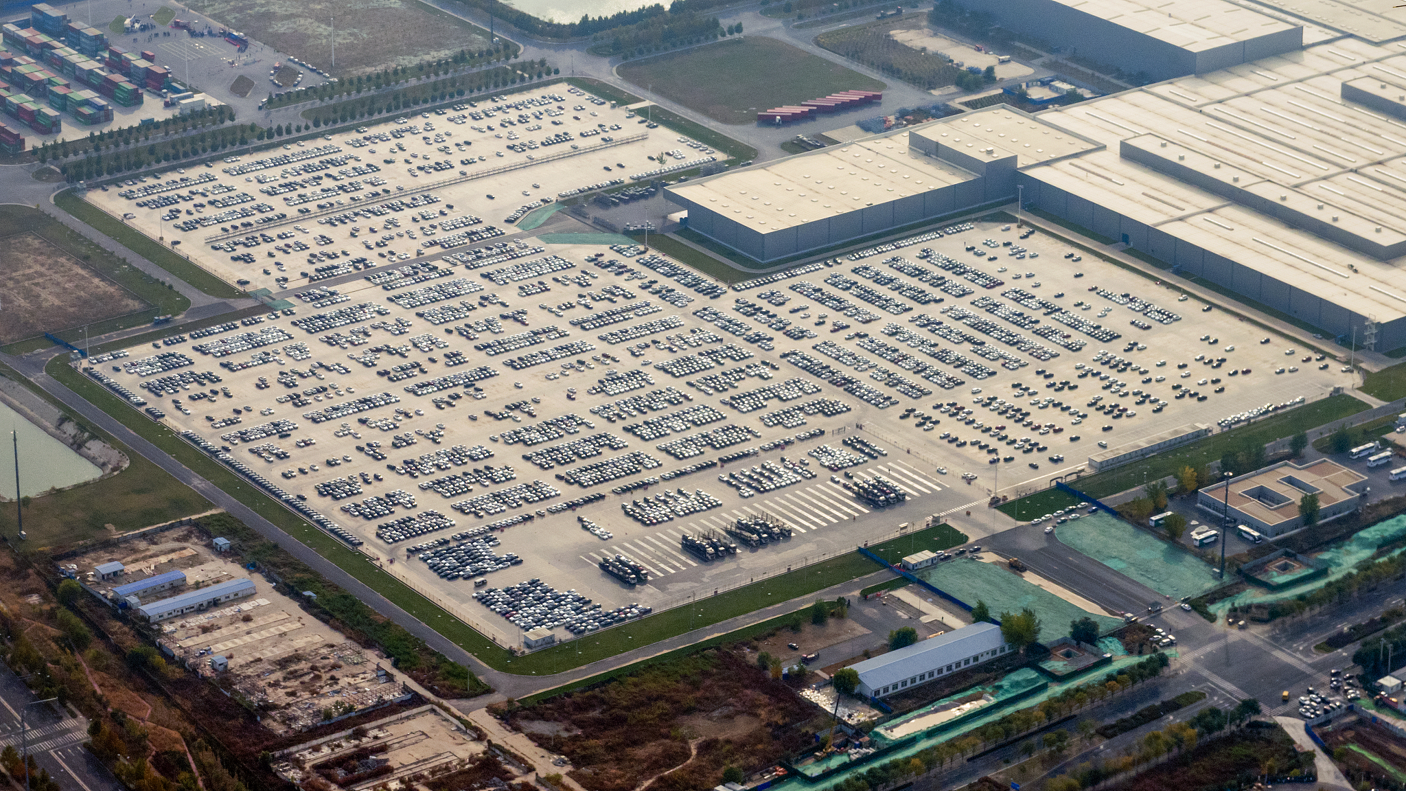 郑州知名产业：航空、物流、高新技术、软件、汽车、大学科技园