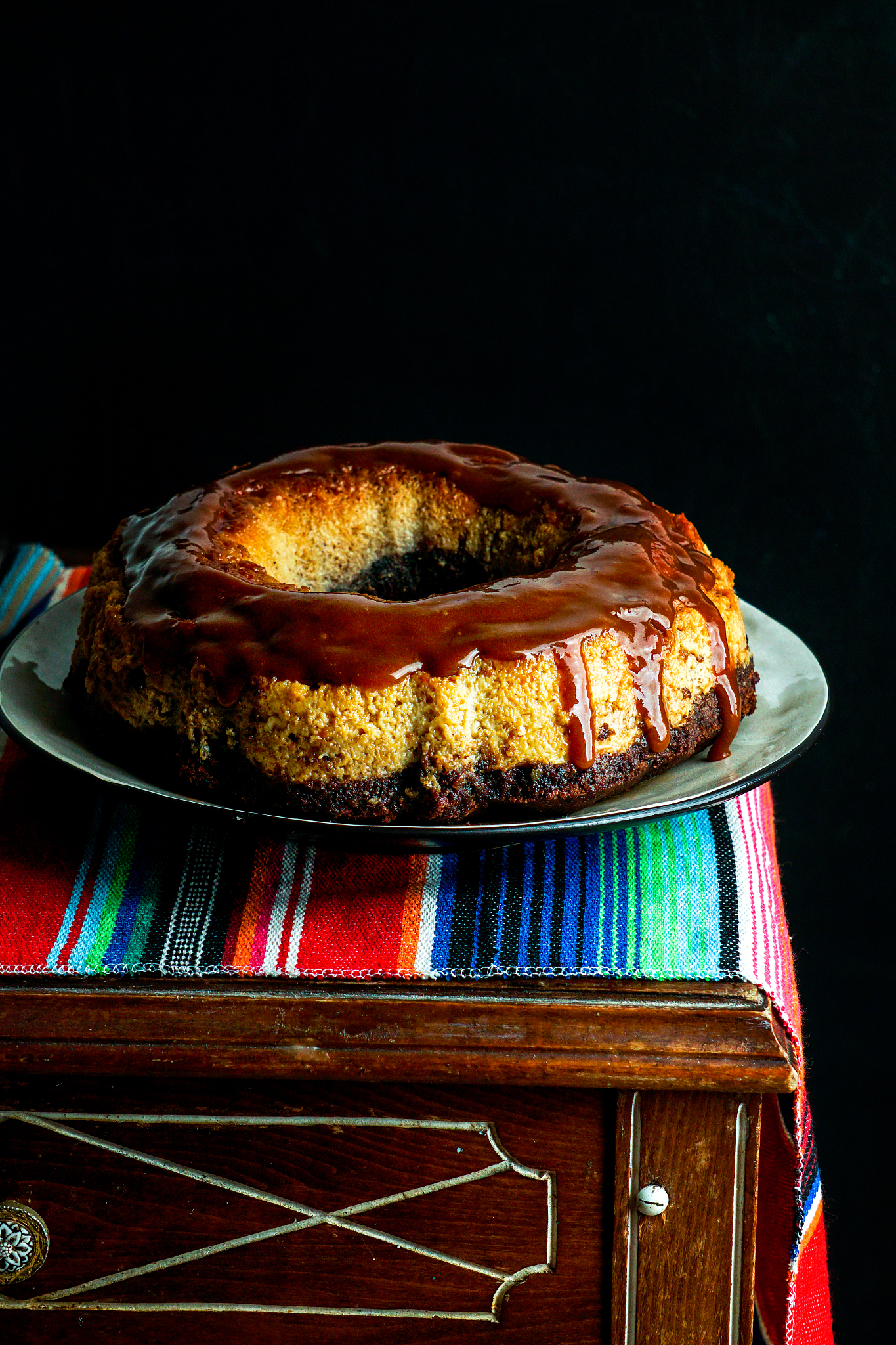 chocolate flan, mexican chocoflan, chocolate biscuit cake and ca