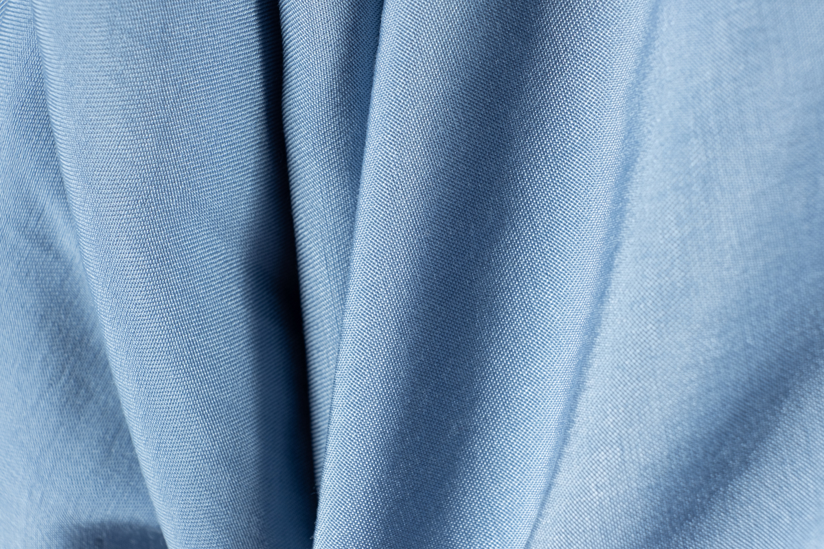 聚酯纤维100%衣服优缺点：透气性、耐磨性、舒适度分析