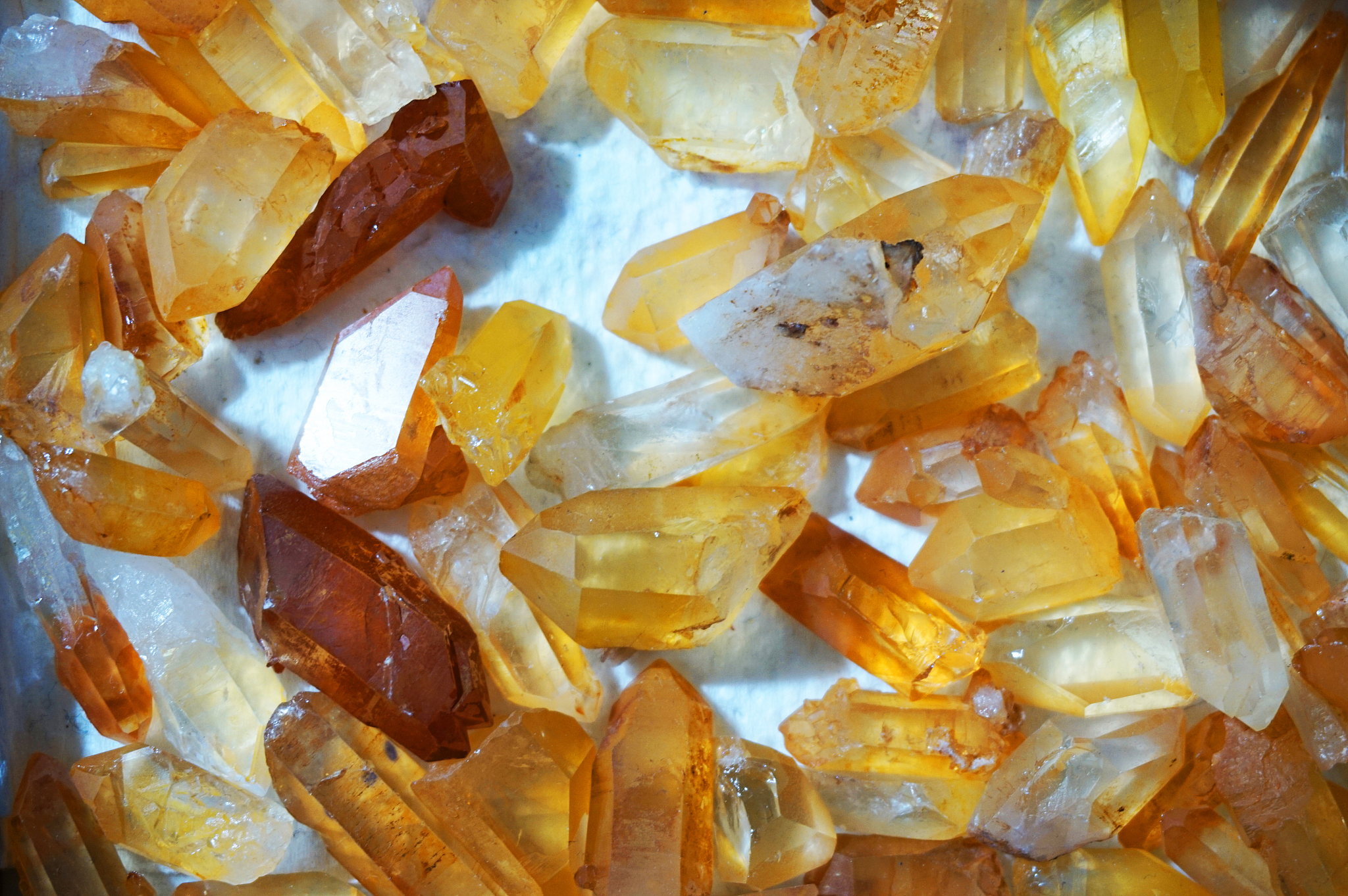 amber mineral texture