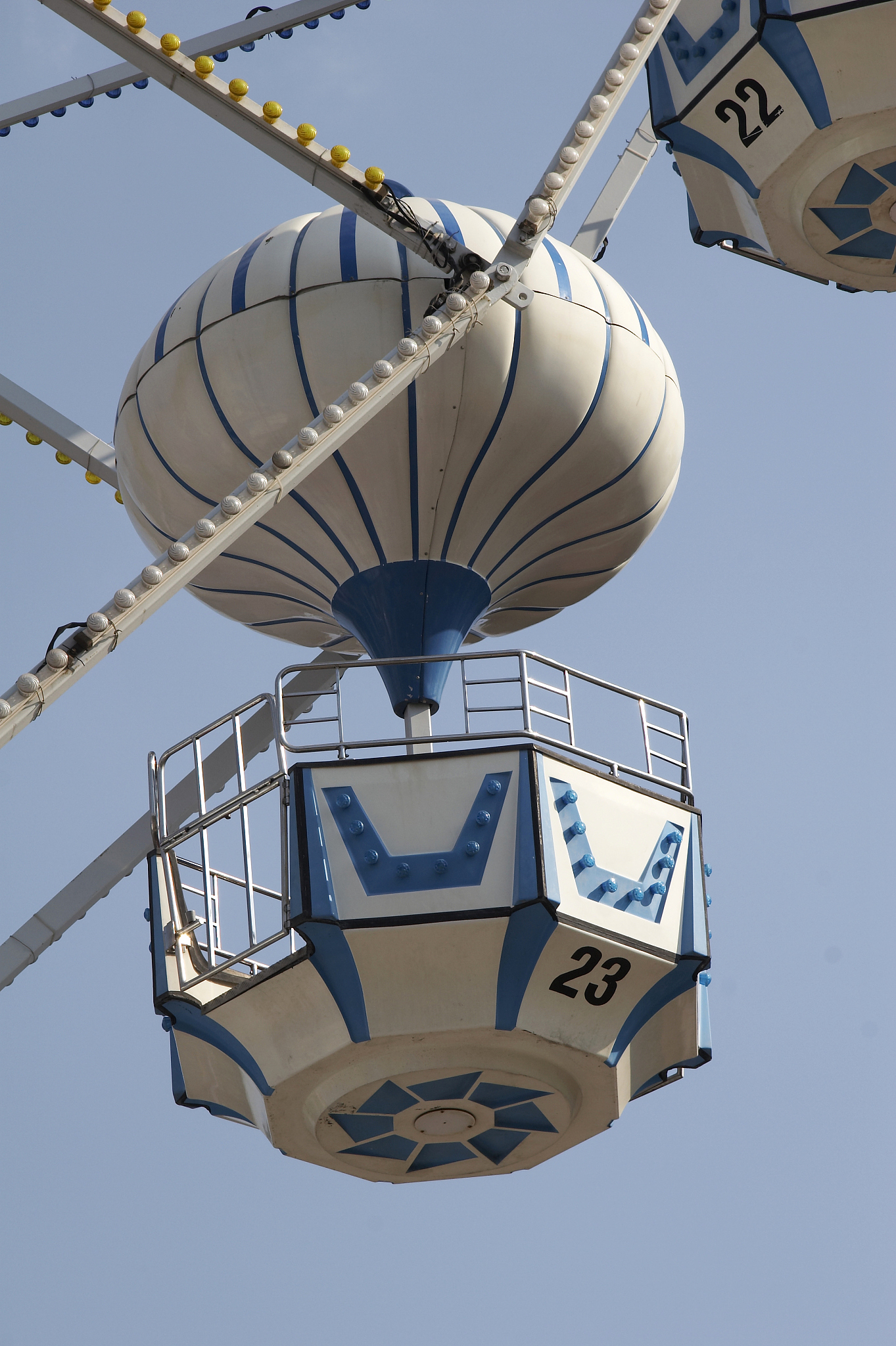 2020年成都石化工业学校招生专业及计划 - 化工、机械、电气等专业等你来选