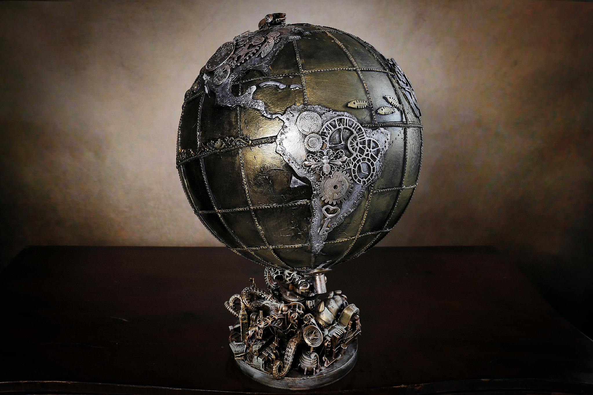 world map and the treasure map