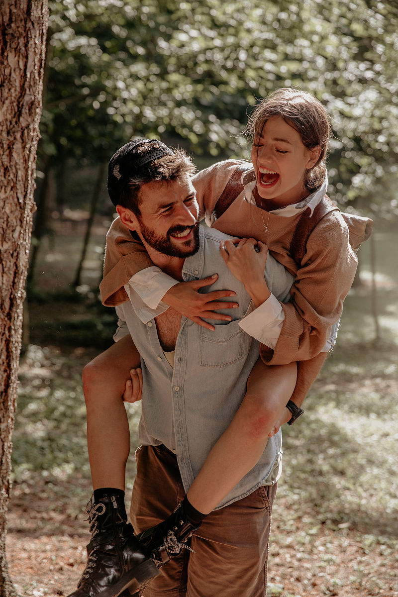 自然之旅：一首关于冒险与自由的流行歌曲