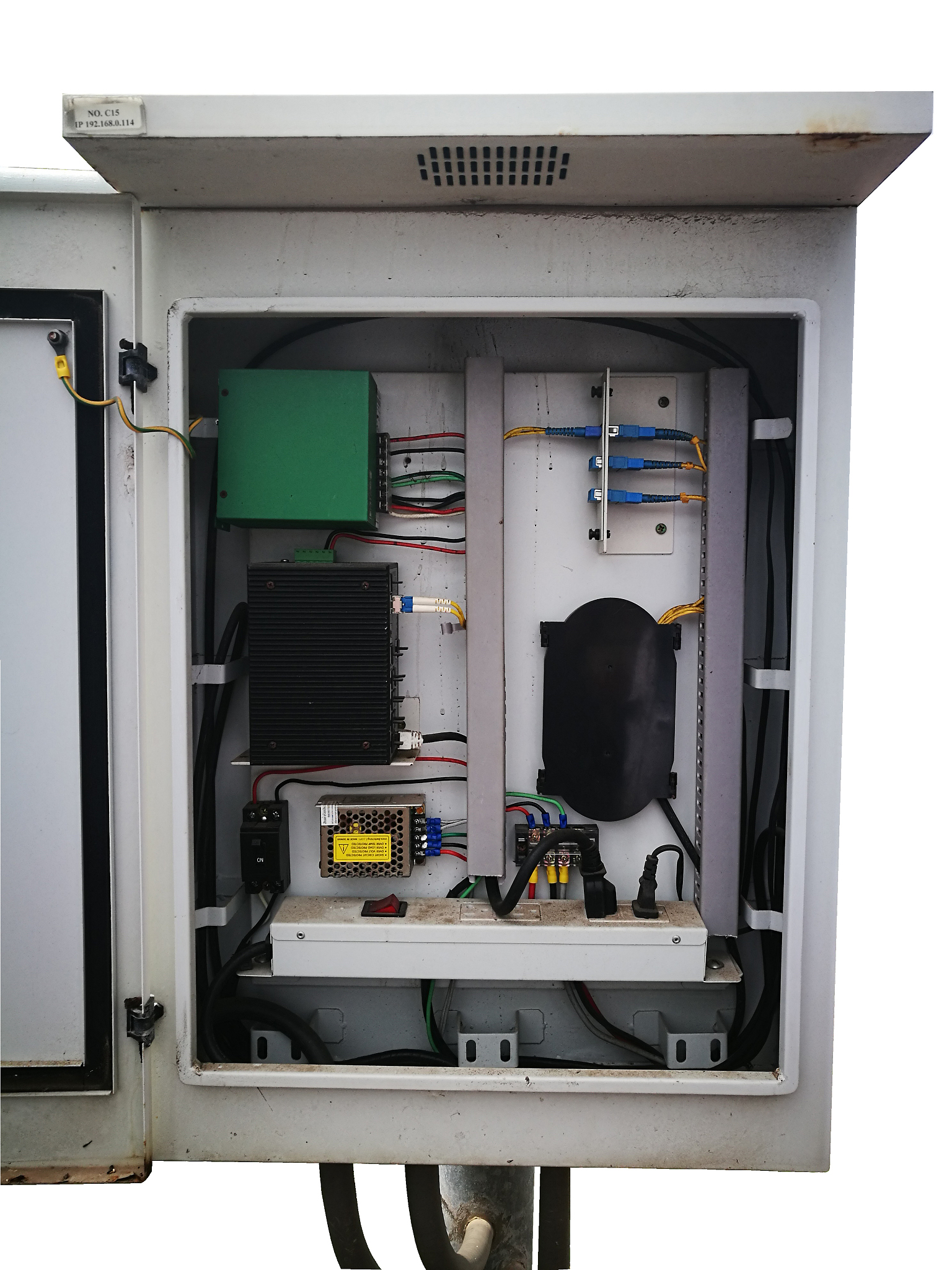 高可靠性光伏接线盒的风险评估