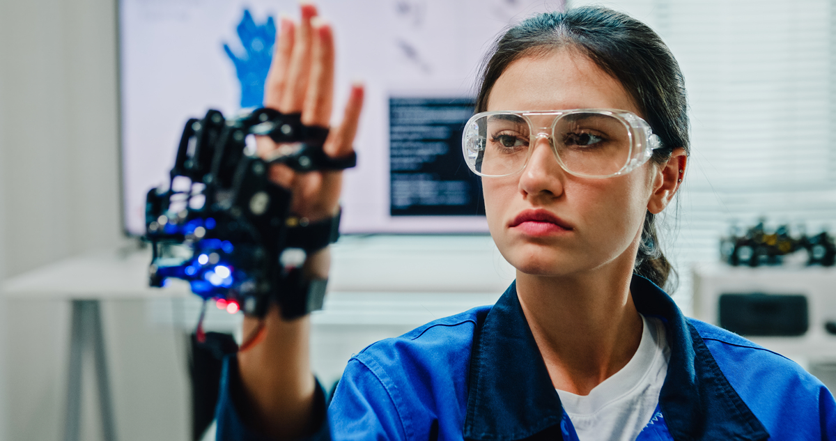 打开附近人时昨天别人都还看见显示怎么今天就看不见不显示了帮我用200字详细描述