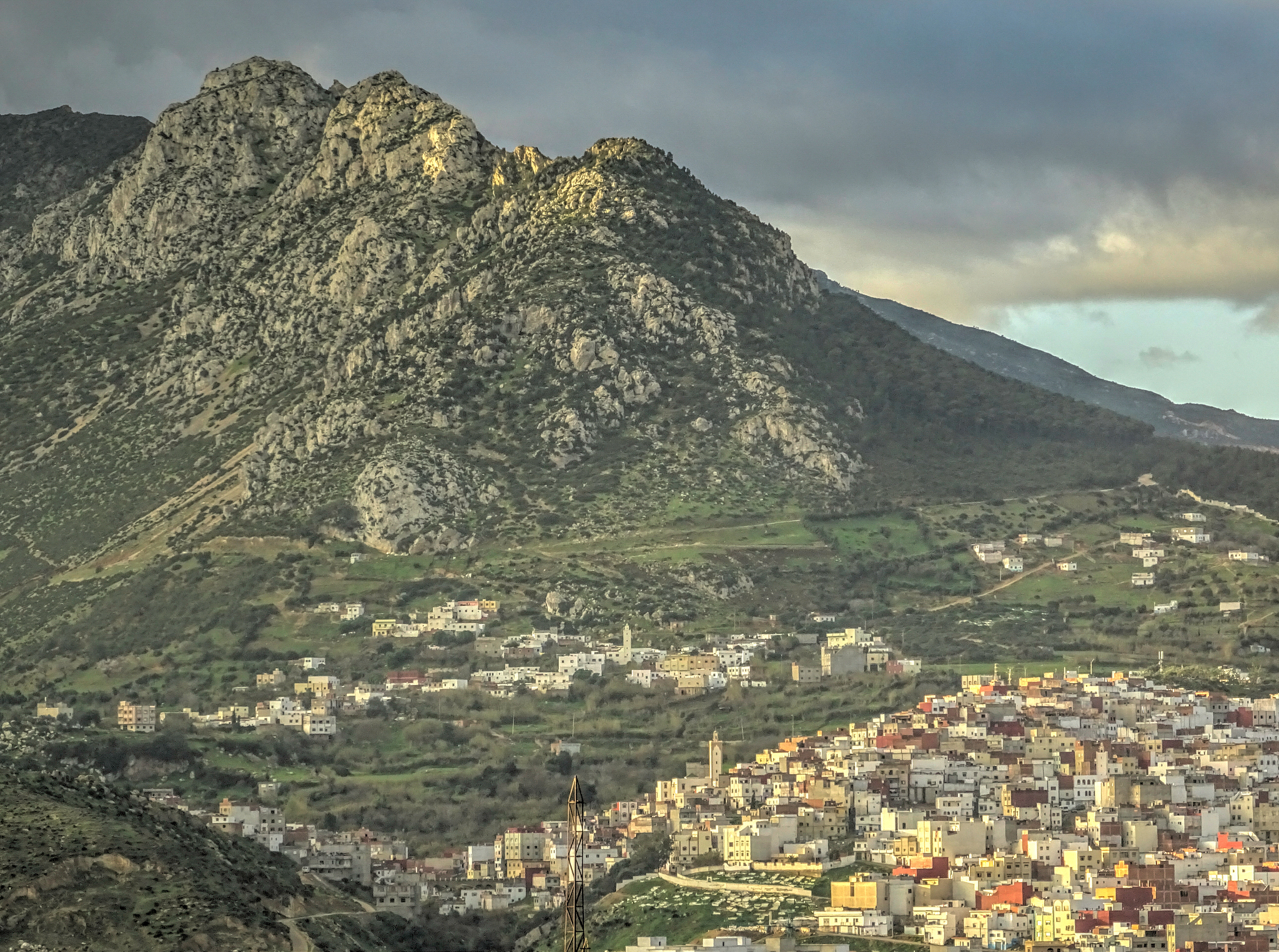 My Hometown, Ma'anshan: A City of Mountains, Food, and Iron