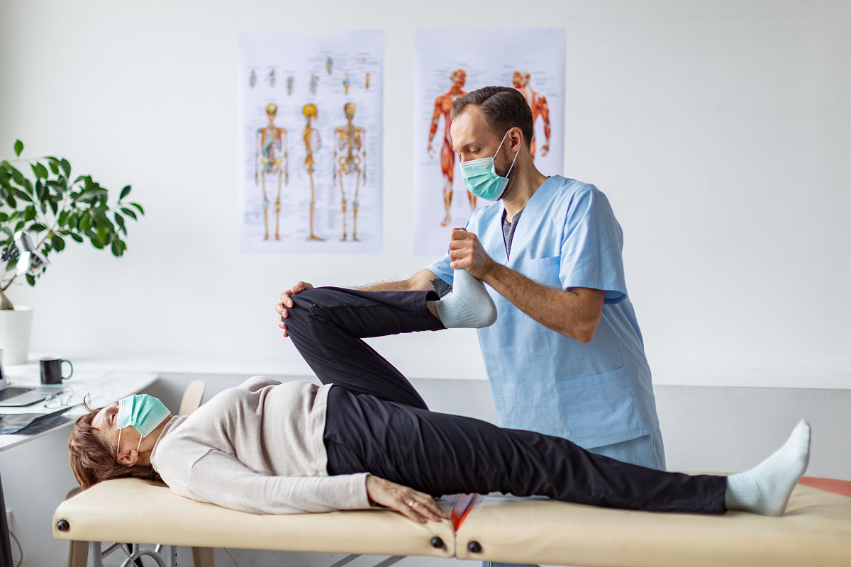 神经外科手术侧俯卧位摆放的重要性：精细操作与护理压力性损伤预防