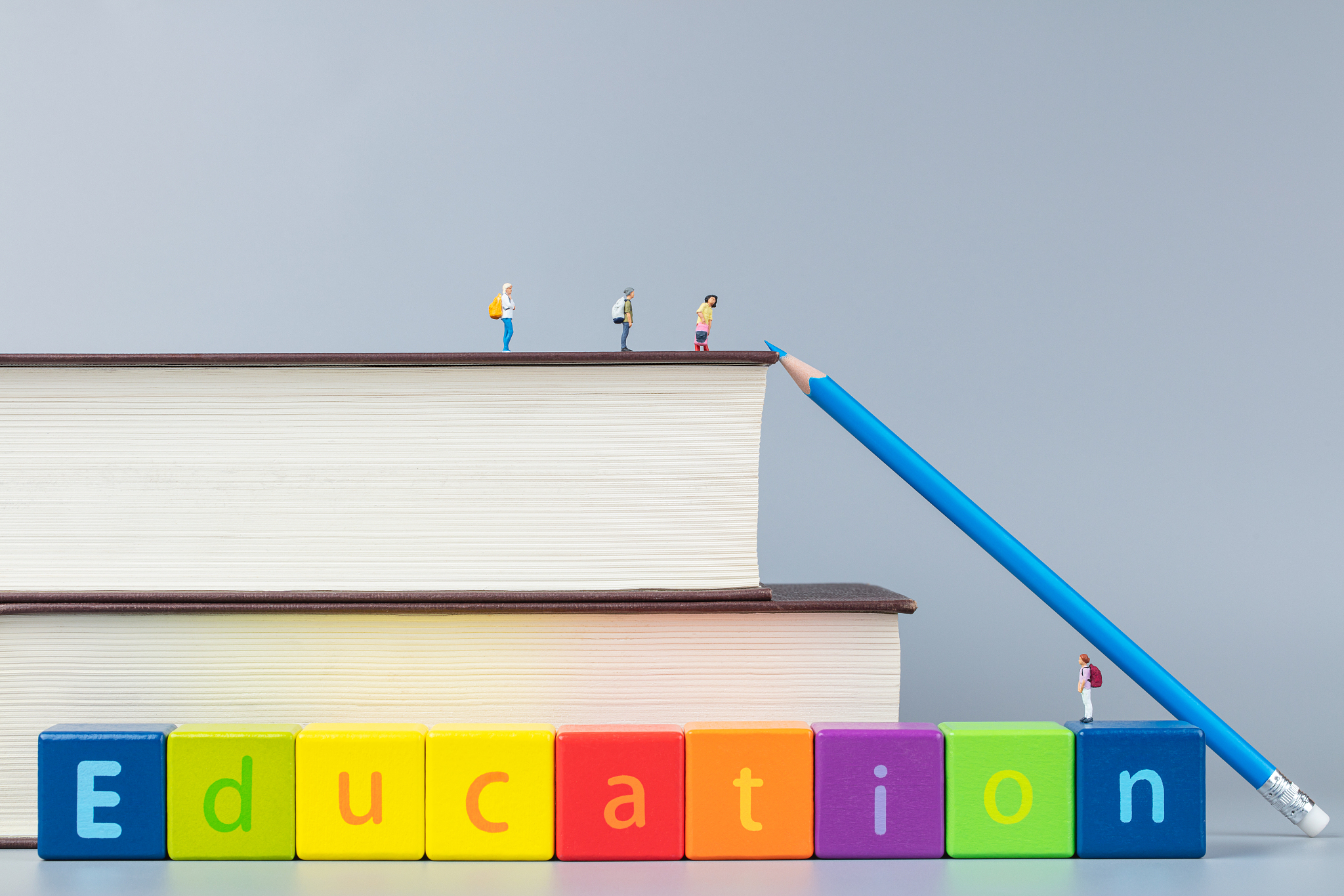 YFOZ能组成什么单词？ - 无法组成任何单词