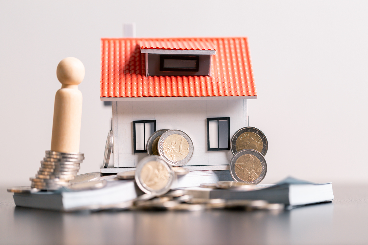 房贷减少的原因分析：政策、银行、购房者因素