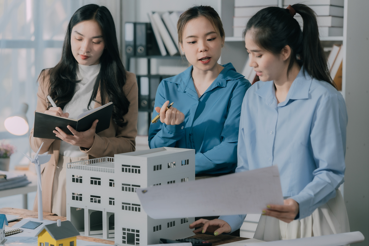女生学什么最好就业？热门专业就业前景分析