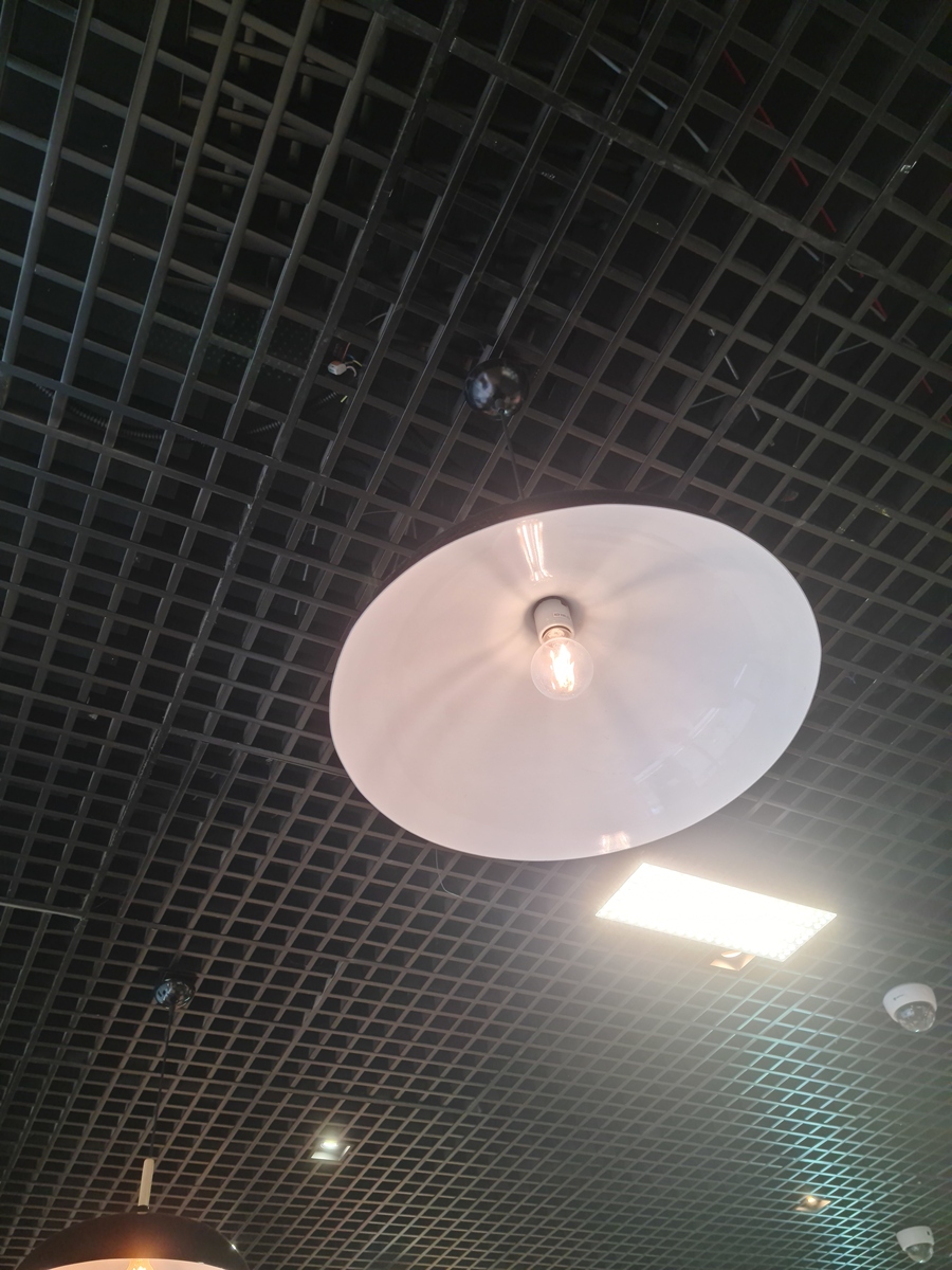 LED灯具的9大优势：节能、寿命长、色彩丰富，为何值得选择？