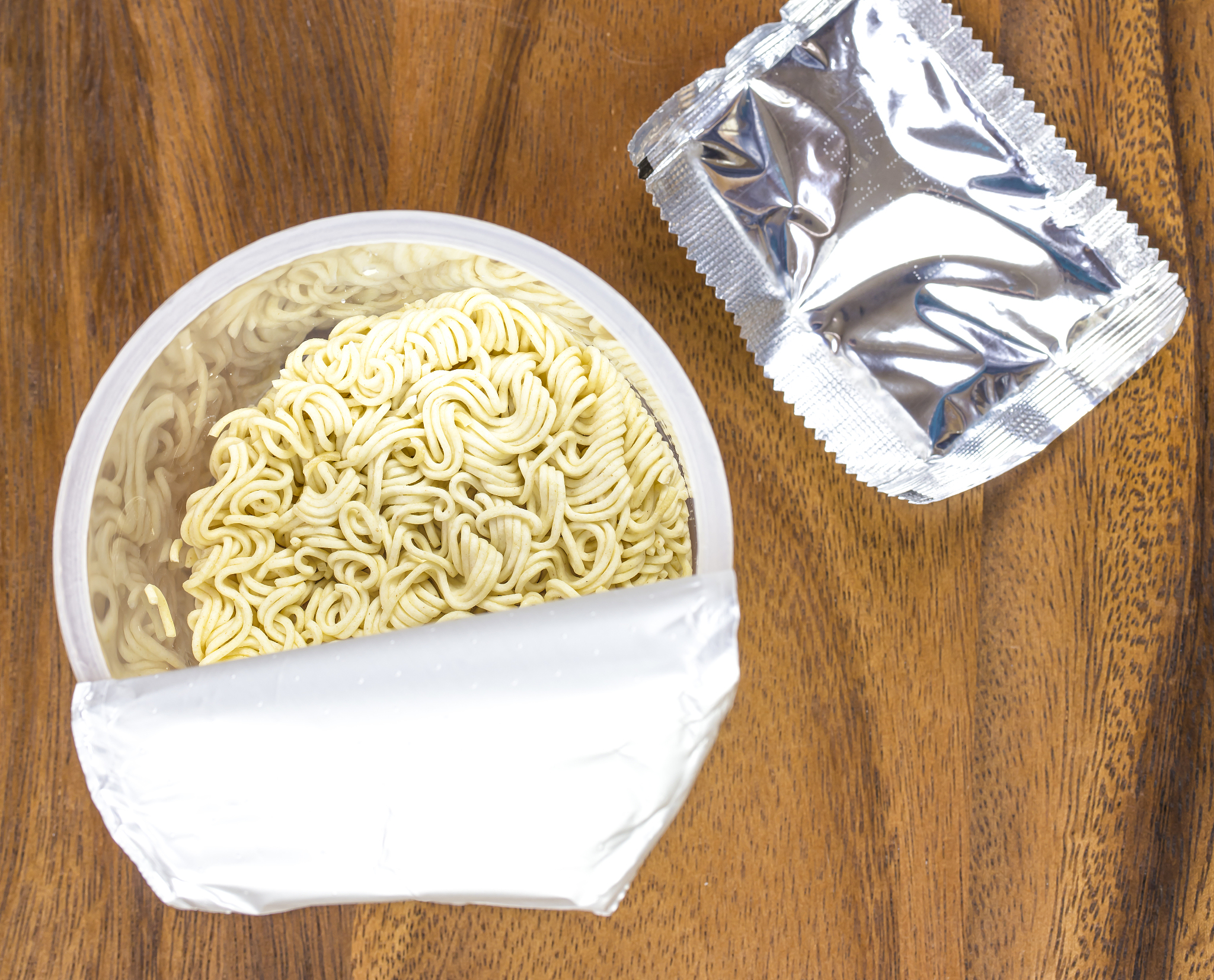 instant cup noodle in box