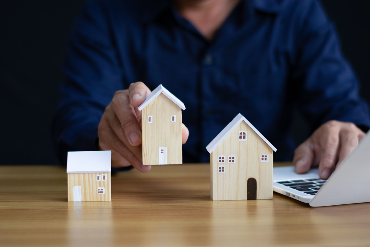 根据工抵房及相关问题作一篇1500字论文