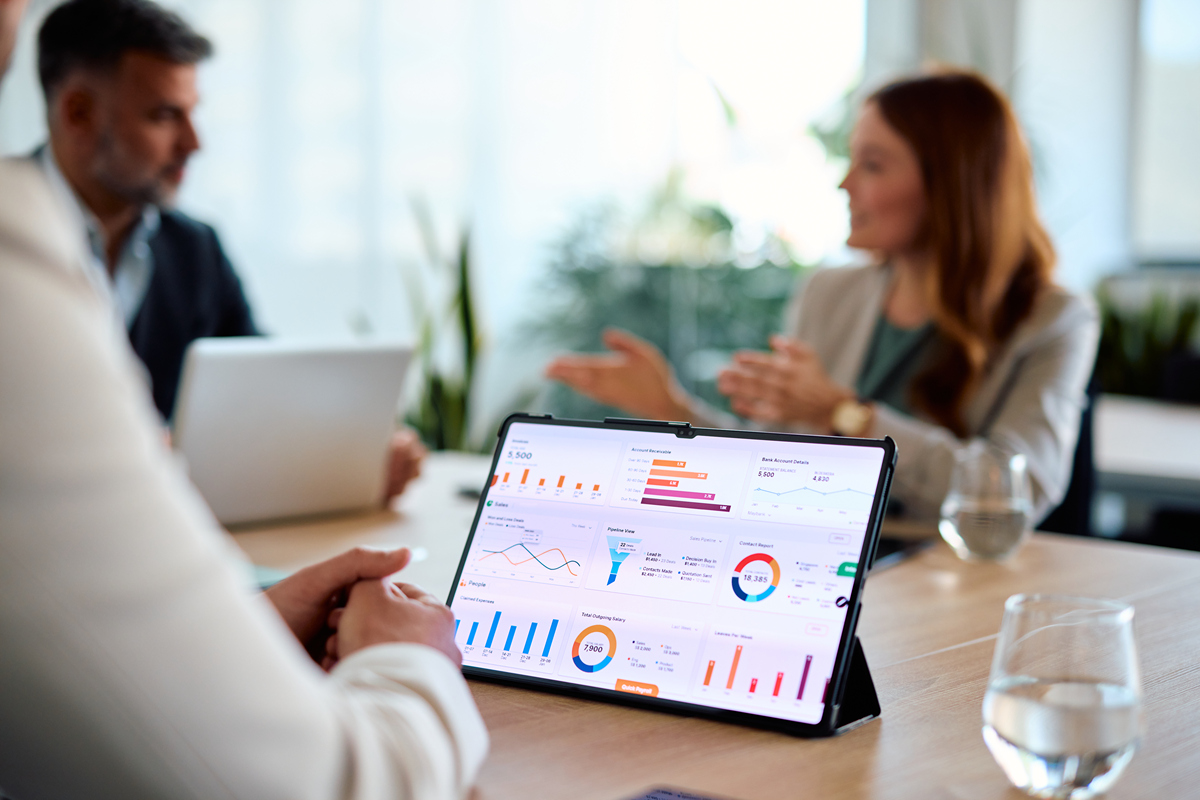 Cost-Saving Benefits of the Internet for Schools & Companies | IELTS Essay