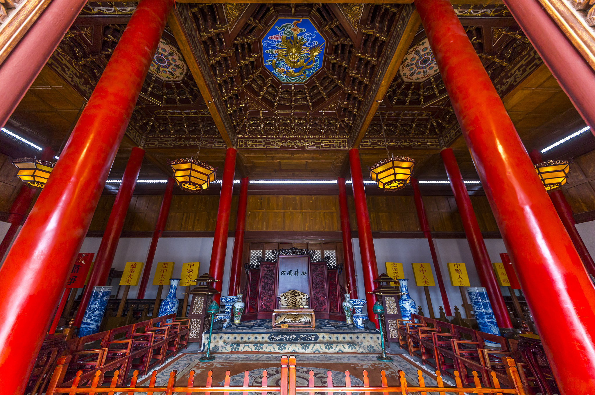 云南丽江木府古建筑旅游风光