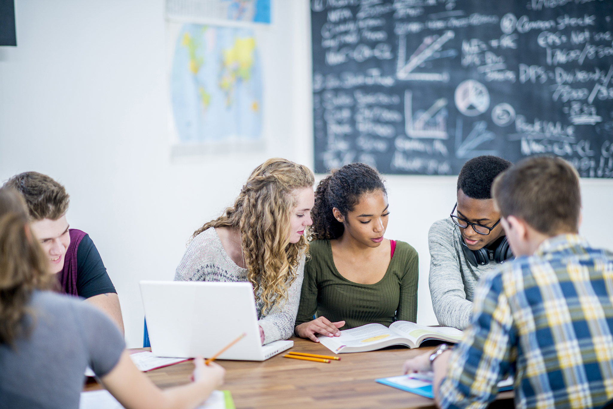 Chinese College Student's English Learning Journey: Challenges and Strategies