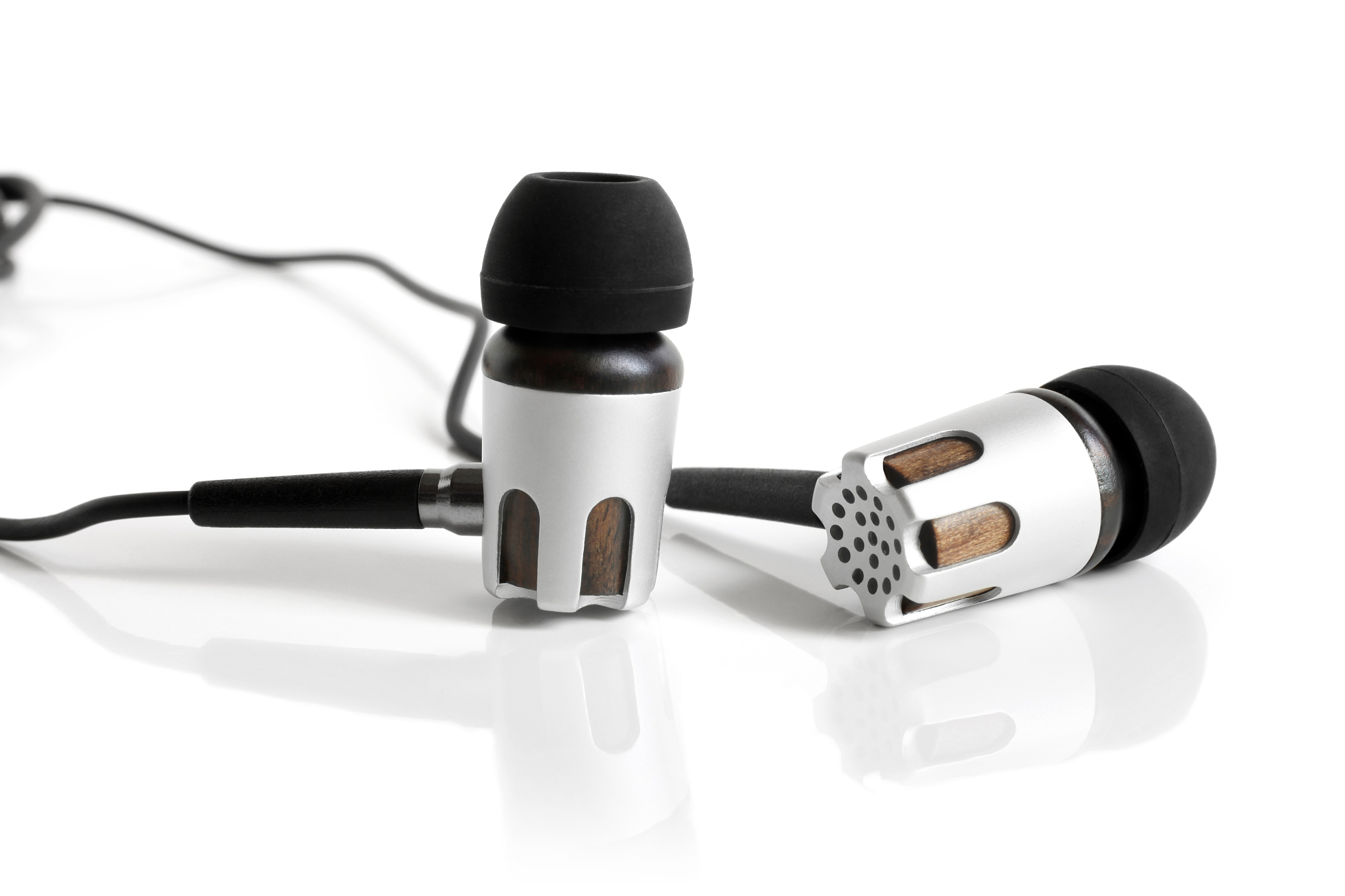 请详细说明蓝牙耳机智能隔音降噪管理系统具体研究开发内容和重点解决的技术关键问题