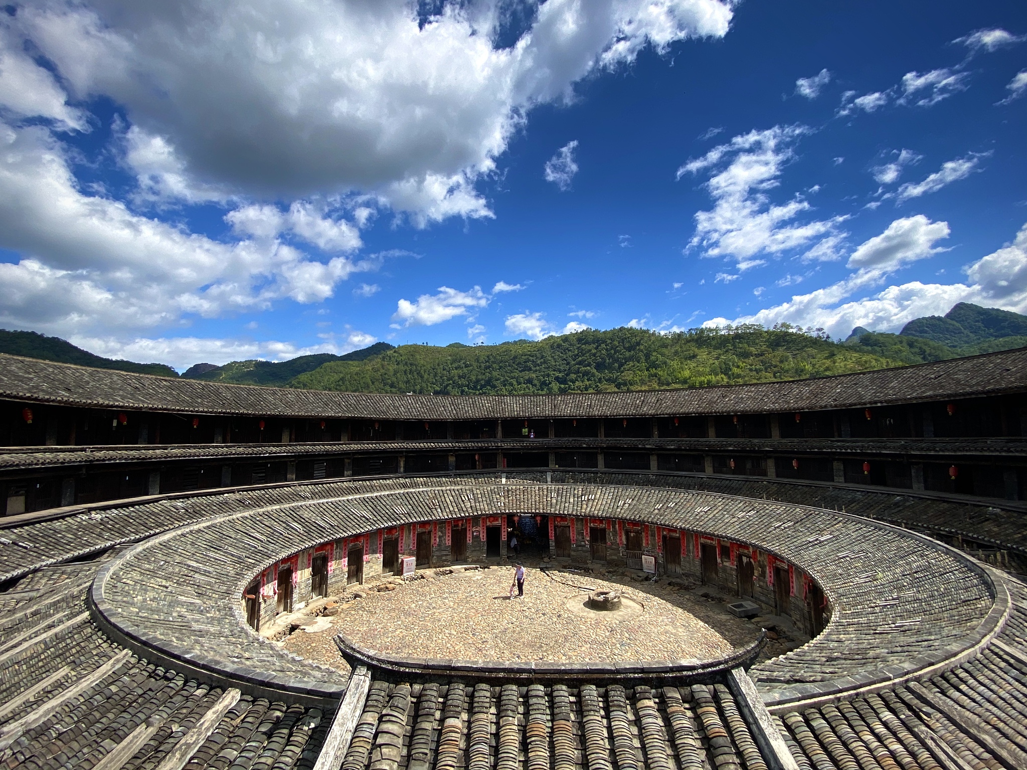 探索客家土楼：感受独特的文化魅力