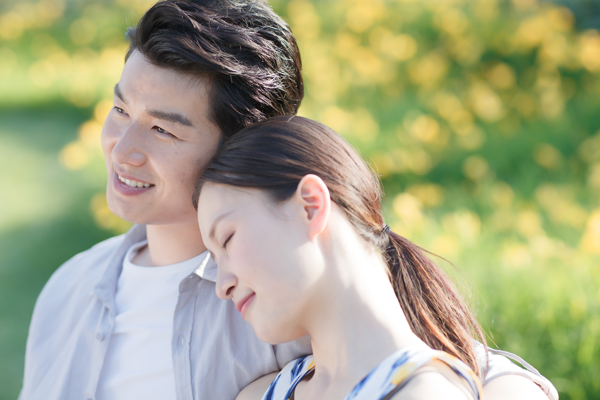 女生喜欢男生时有哪些表现？10个常见信号揭秘