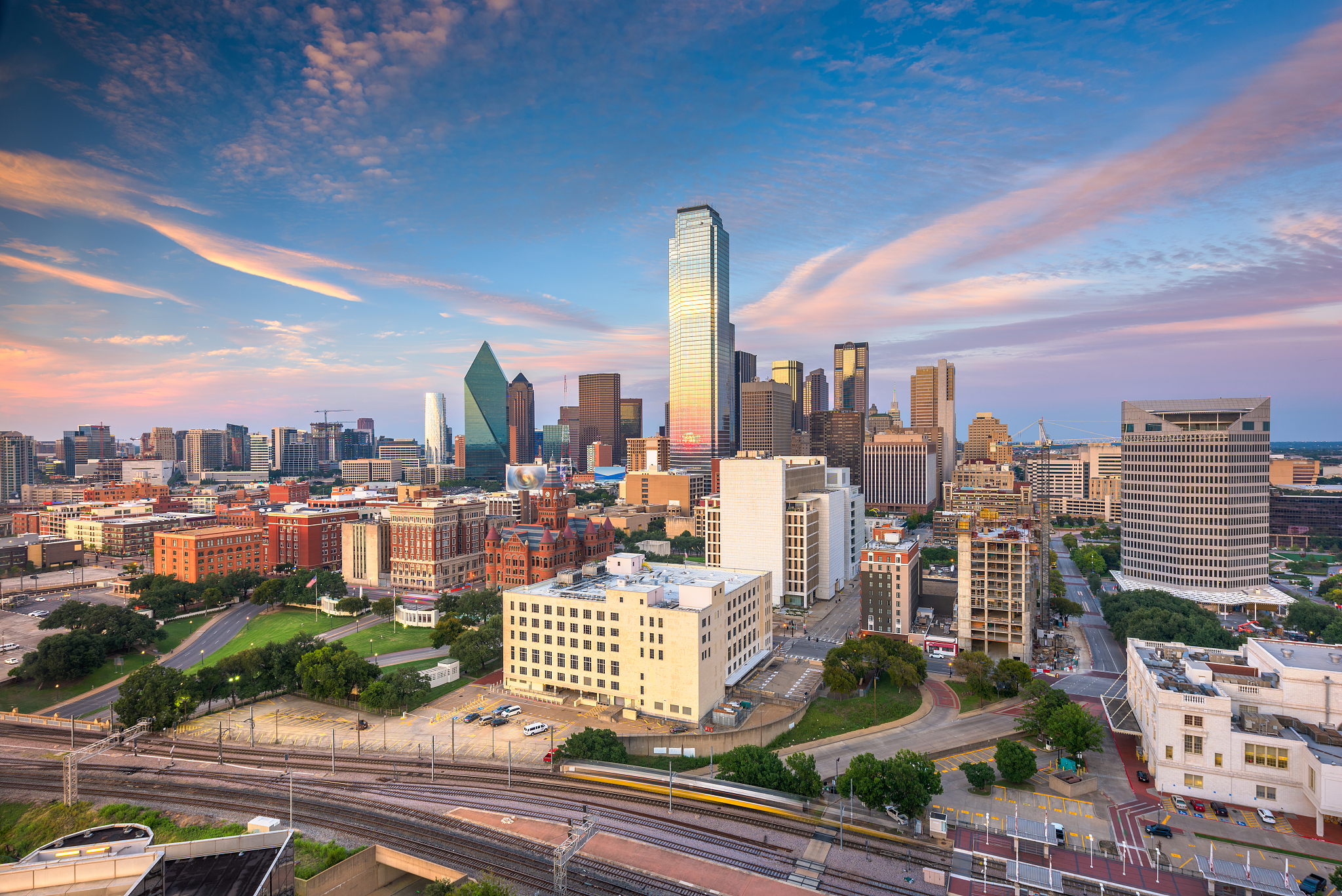 dallas, texas, usa skyline over dealey plaza