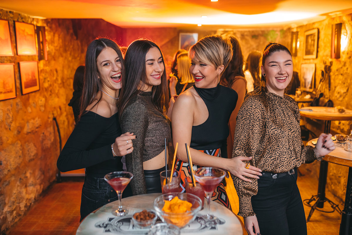 Vegas Fun Beyond Gambling: Concerts, Dining & Friendship