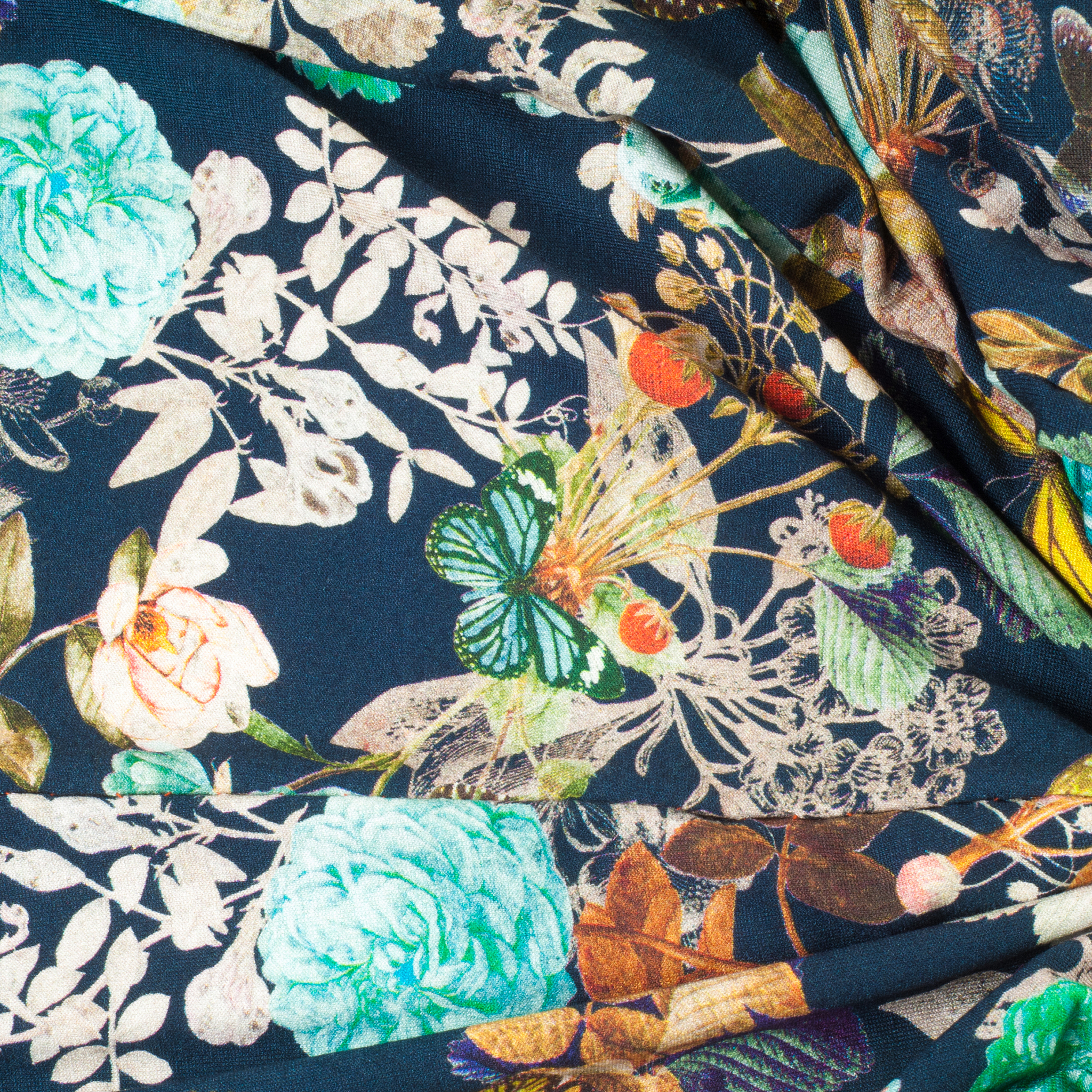 自然与现代的融合：棉麻布料印花设计