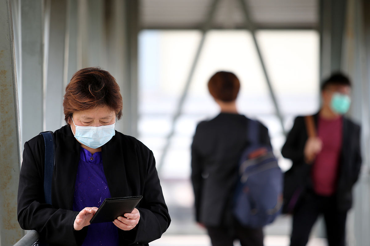 新冠肺炎炎症风暴：机制、治疗及中医药的应用
