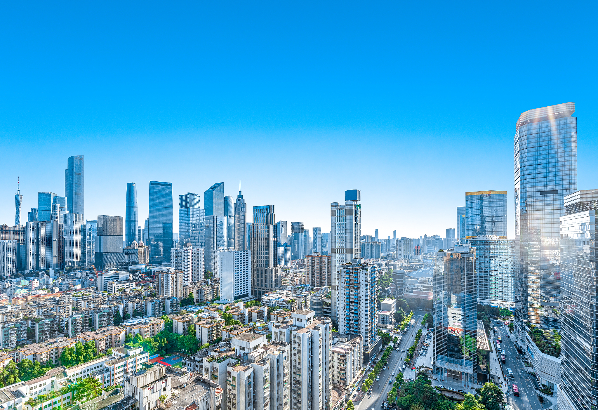 社会调查内容为了解城市改革发展的情况了解大中型企业及事业单位内部改革发展的情况了解干部、工人及城市居民的生活现状并加以分析。通过以上内容写一篇关广东省中山市城市的社会调查不少于1500字。