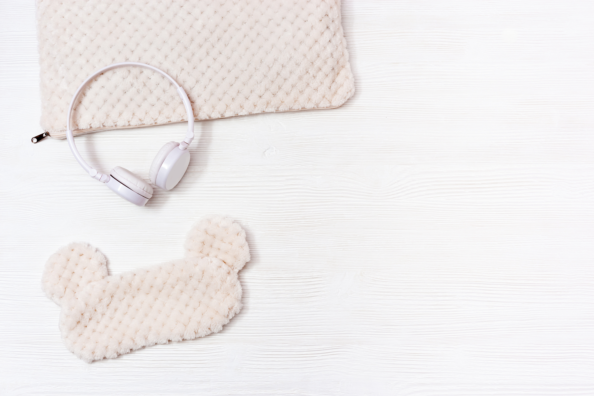 推荐一些适合助眠的中文歌曲需要一百首