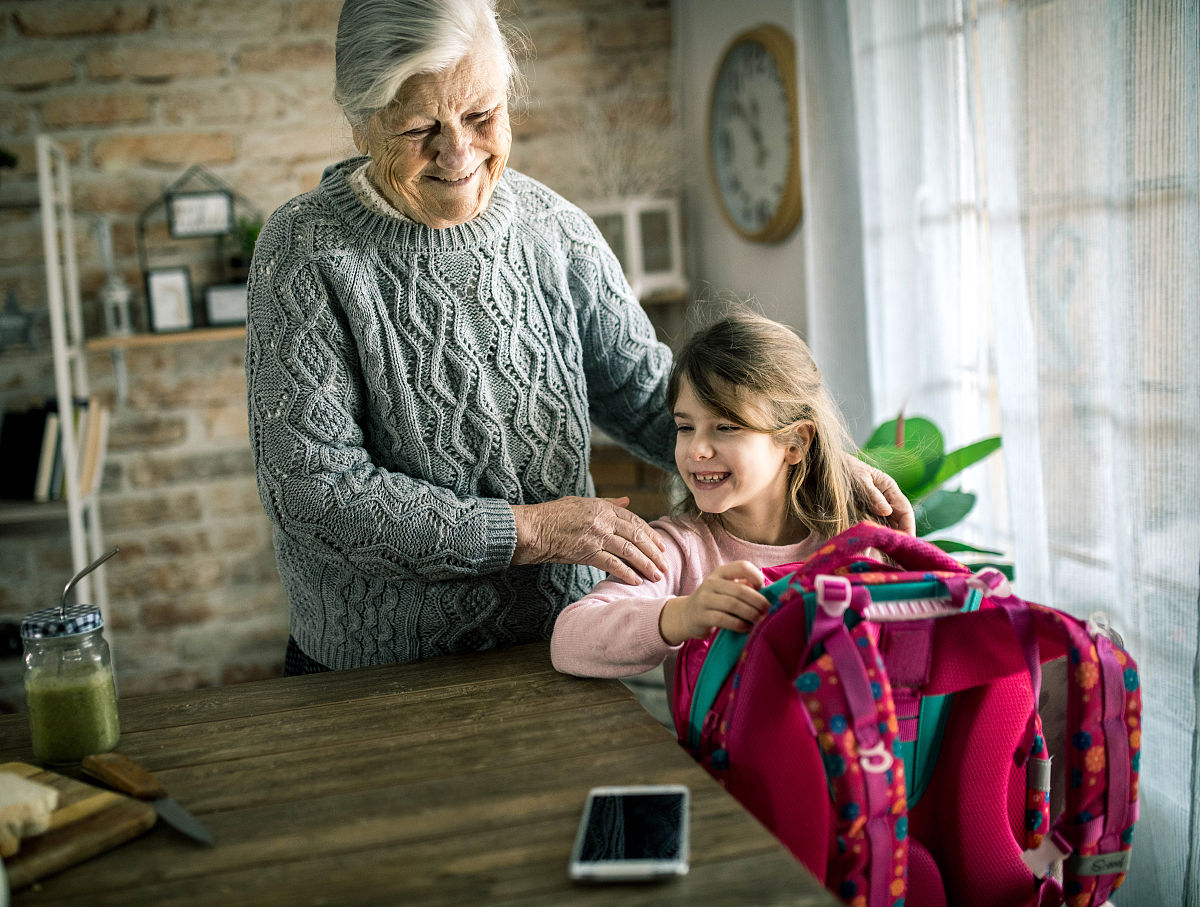 针线里的外婆：一种无法割舍的情感