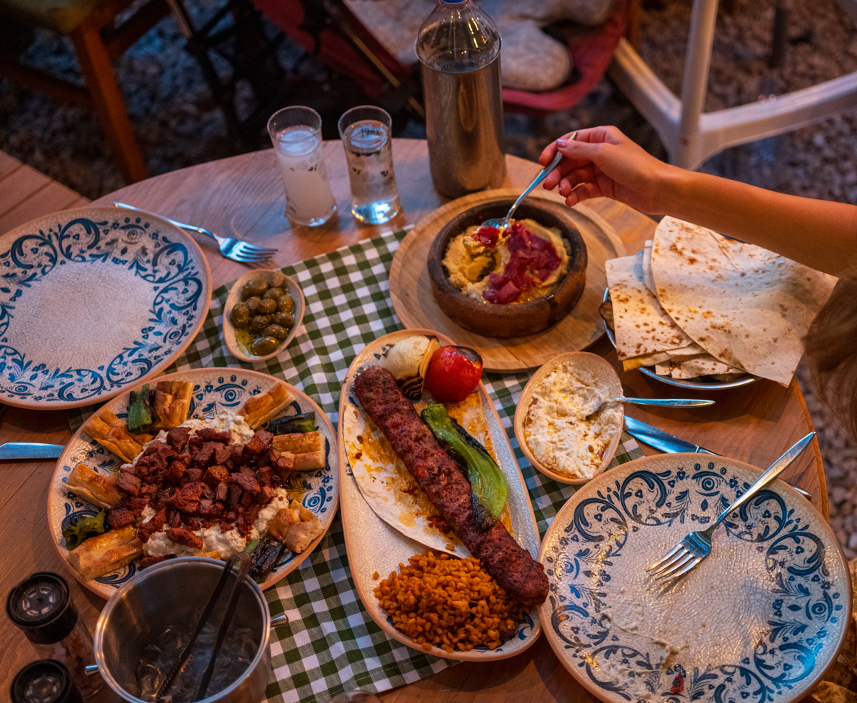 Family Dinner Delight: A Mexican Restaurant Experience