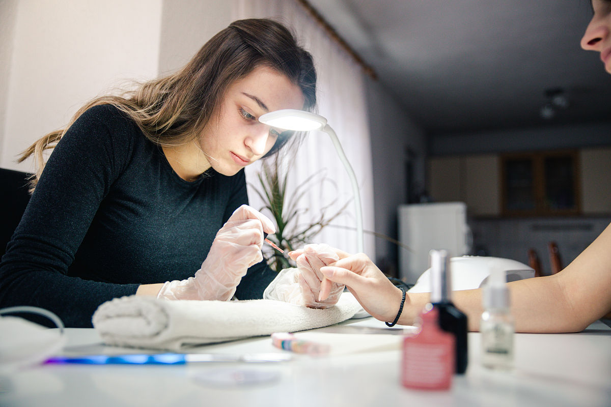 美甲店营销方案：10个策略提升品牌知名度和客流量
