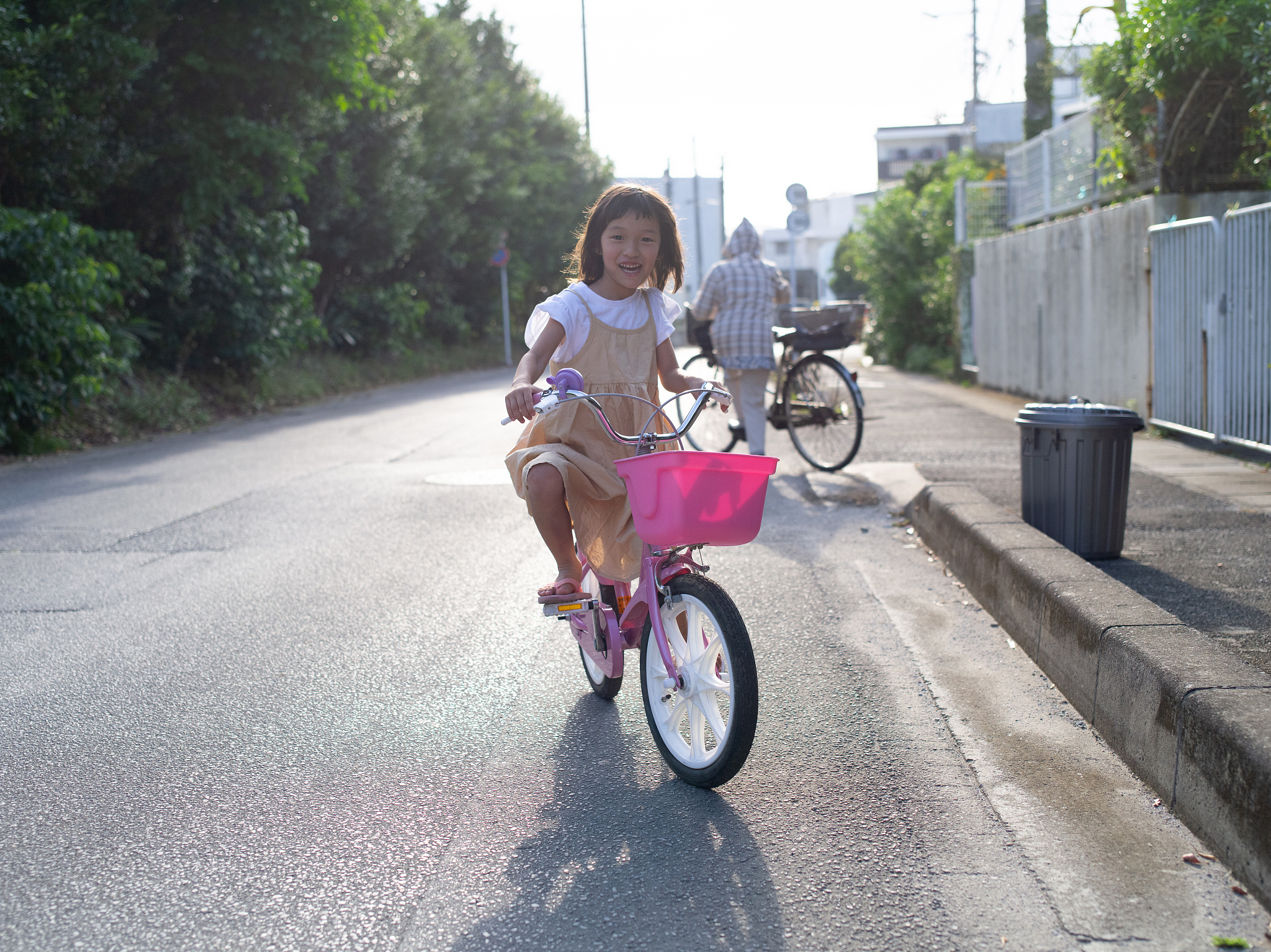 不会骑自行车？教你一步步学会！