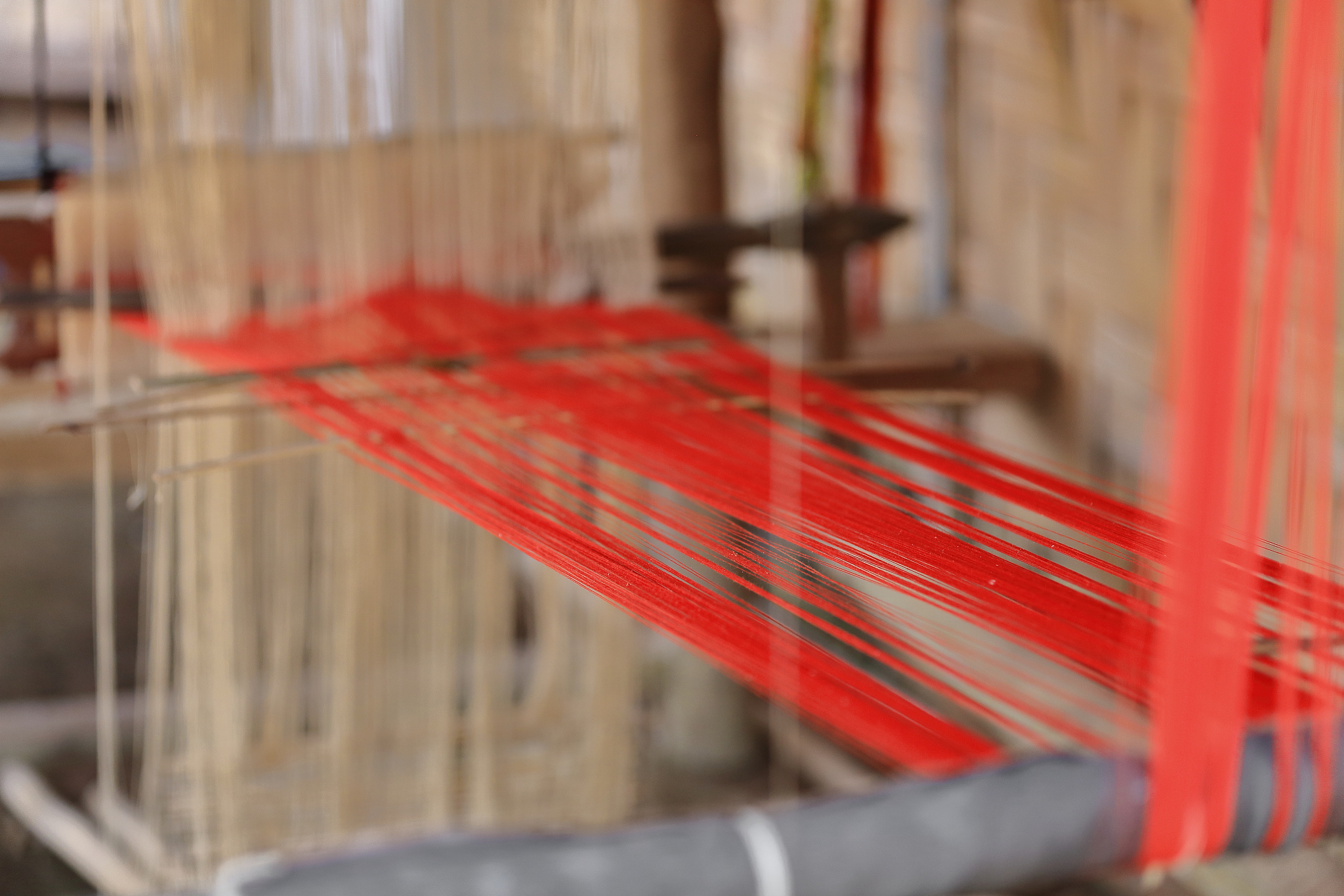 旅游开发对本地文化认同的影响：以少数民族社区为案例 这个论文题目下文化认同的含义和构成要素怎么写请详细一点