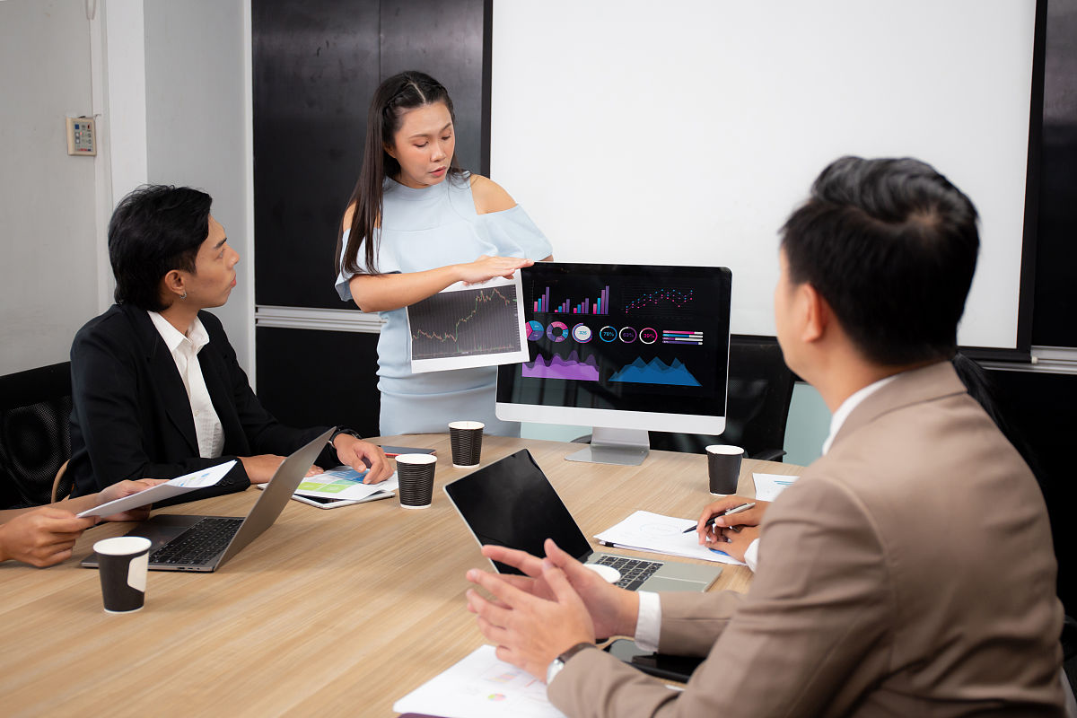 财务绩效定义：衡量企业财务健康状况的关键指标