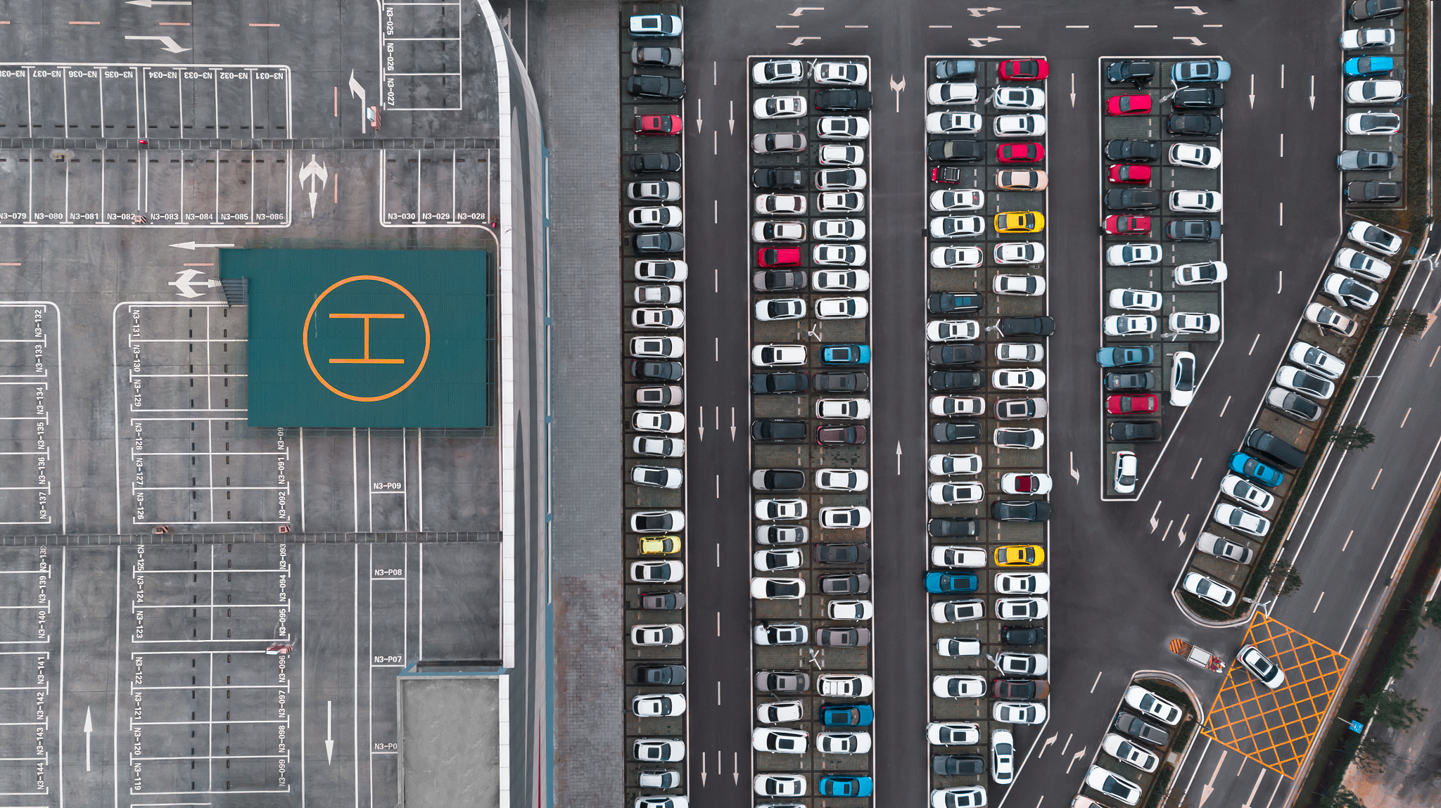 机场停机坪违规驾驶整改措施：如何避免再次犯错？