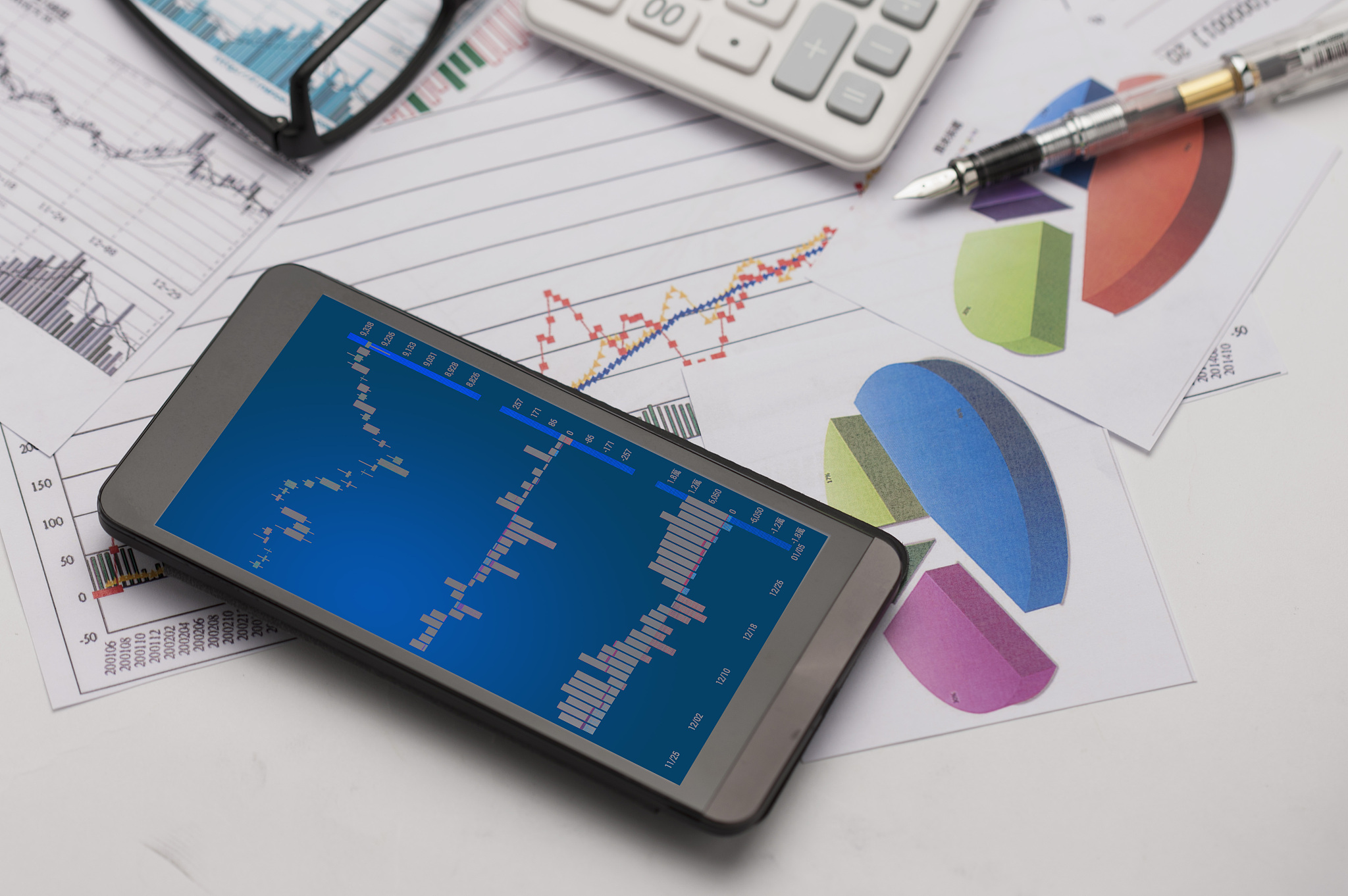 Python 模拟股票投资：寻找最优组合策略