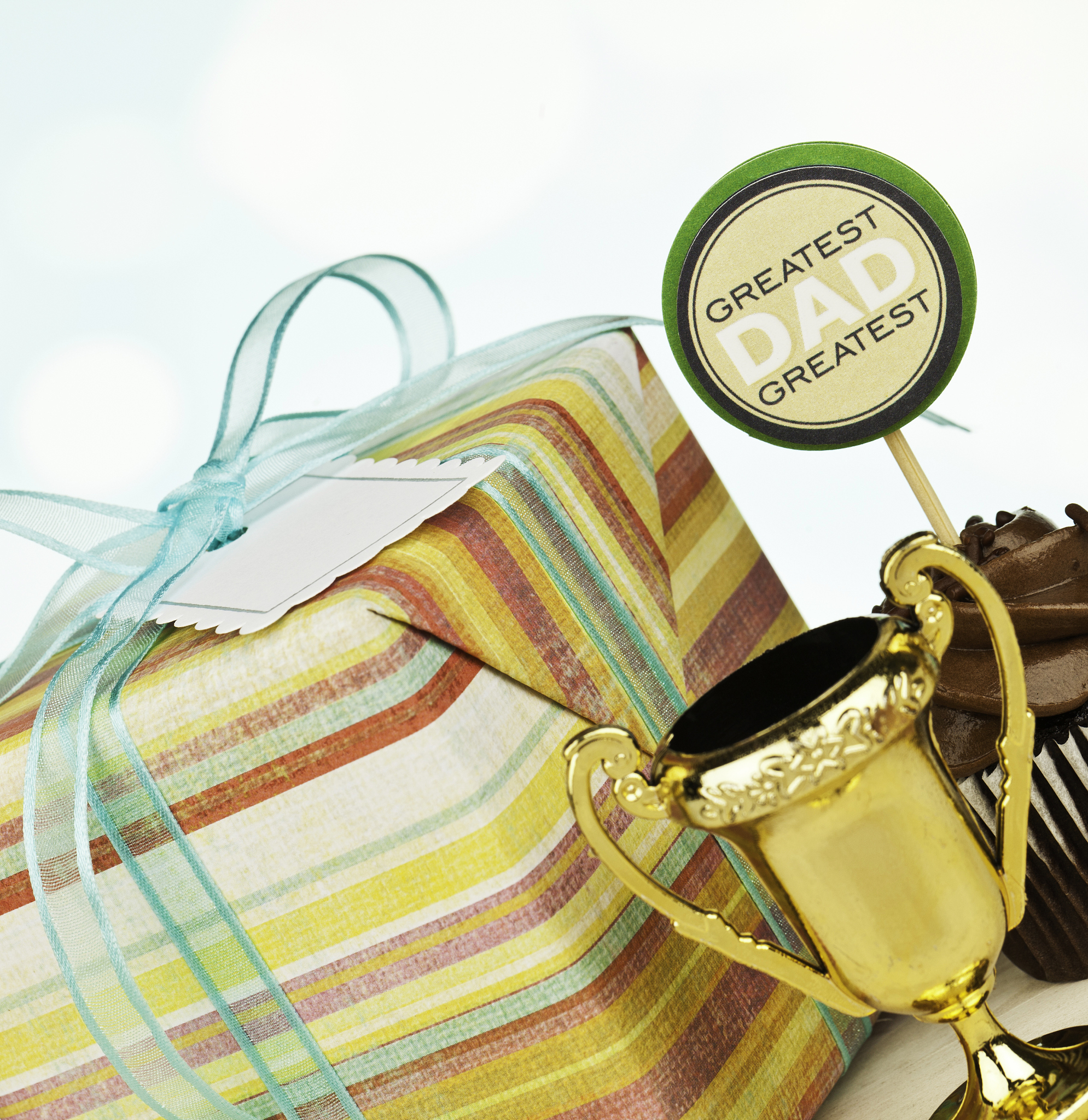 父母生日礼物创意：实用、温馨、健康，300字以上不同维度推荐