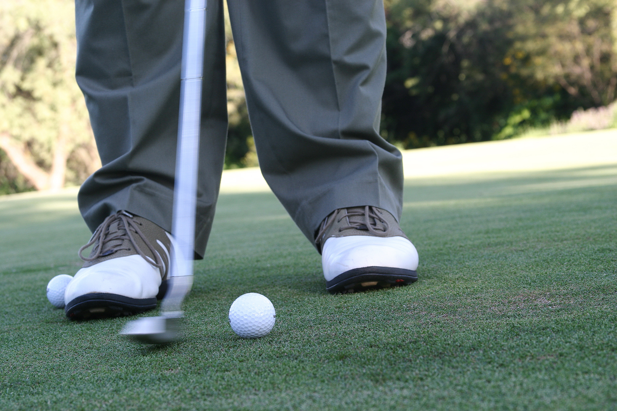 高尔夫需要多长时间打完？