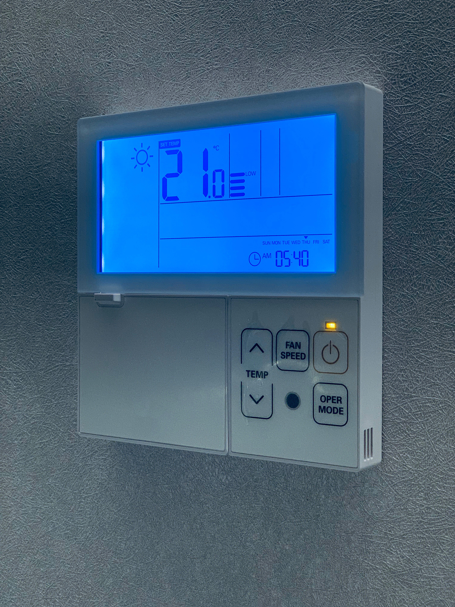 西门子7寸触摸屏型号大全：TP177B、KTP700、MP277等