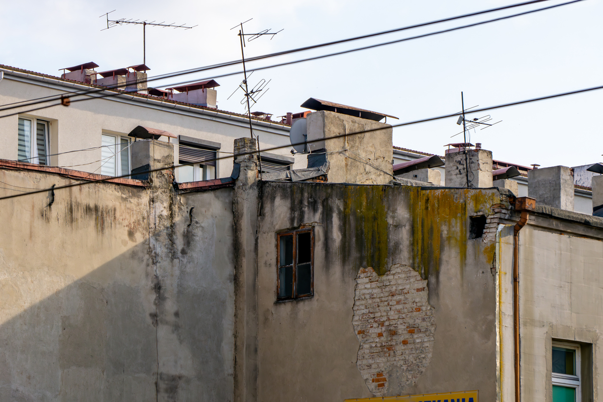 北京老旧城区平房院落集中区违法建设治理对策调研报告