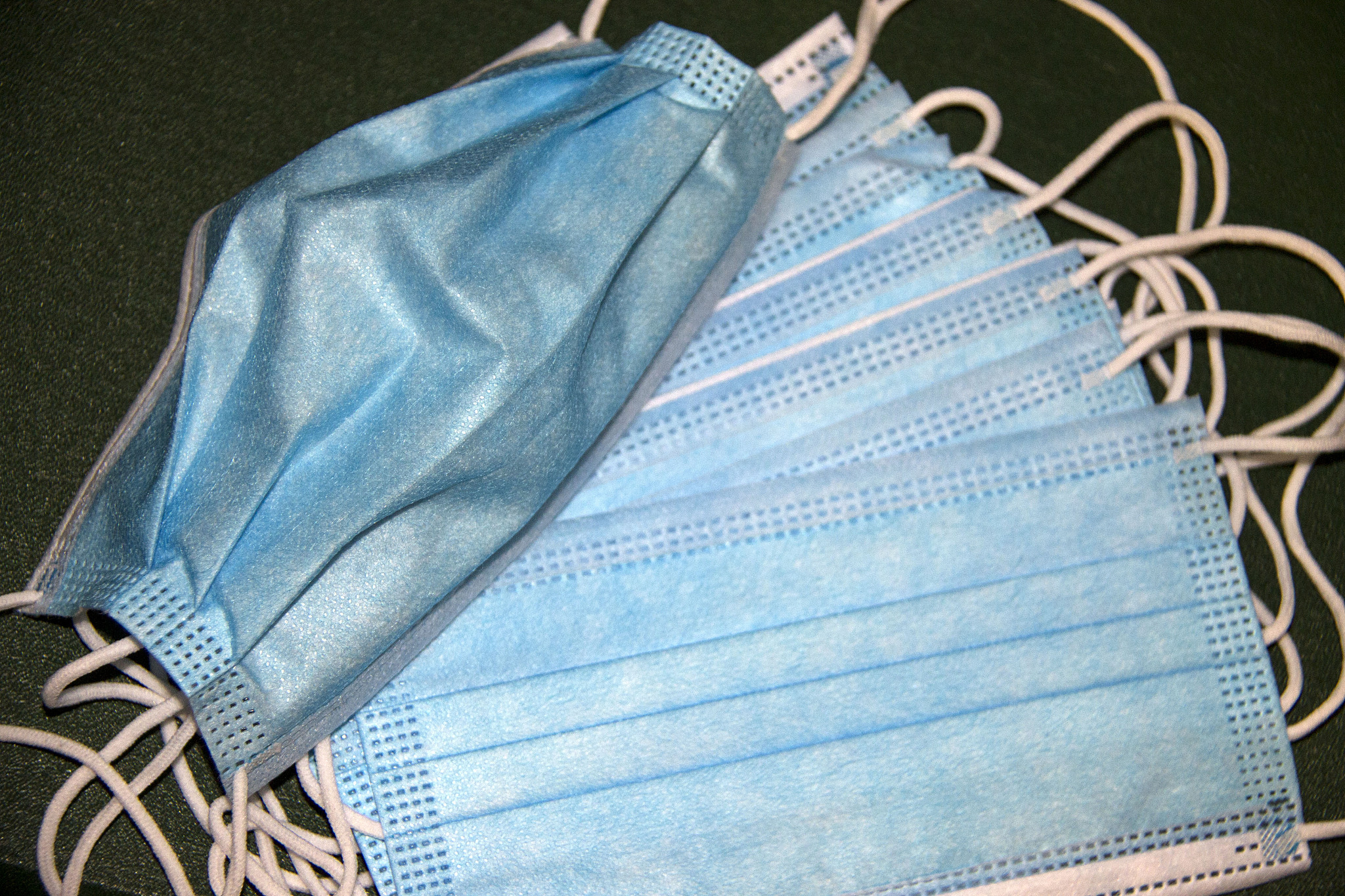 请列出5个文胸洗衣袋吸引客户的商品标题文案