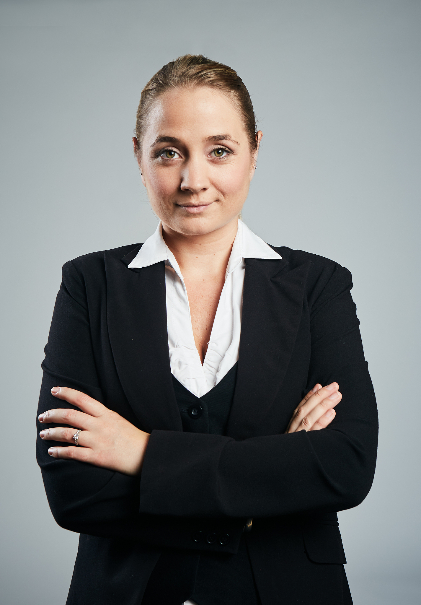 women mean business! confident professional woman